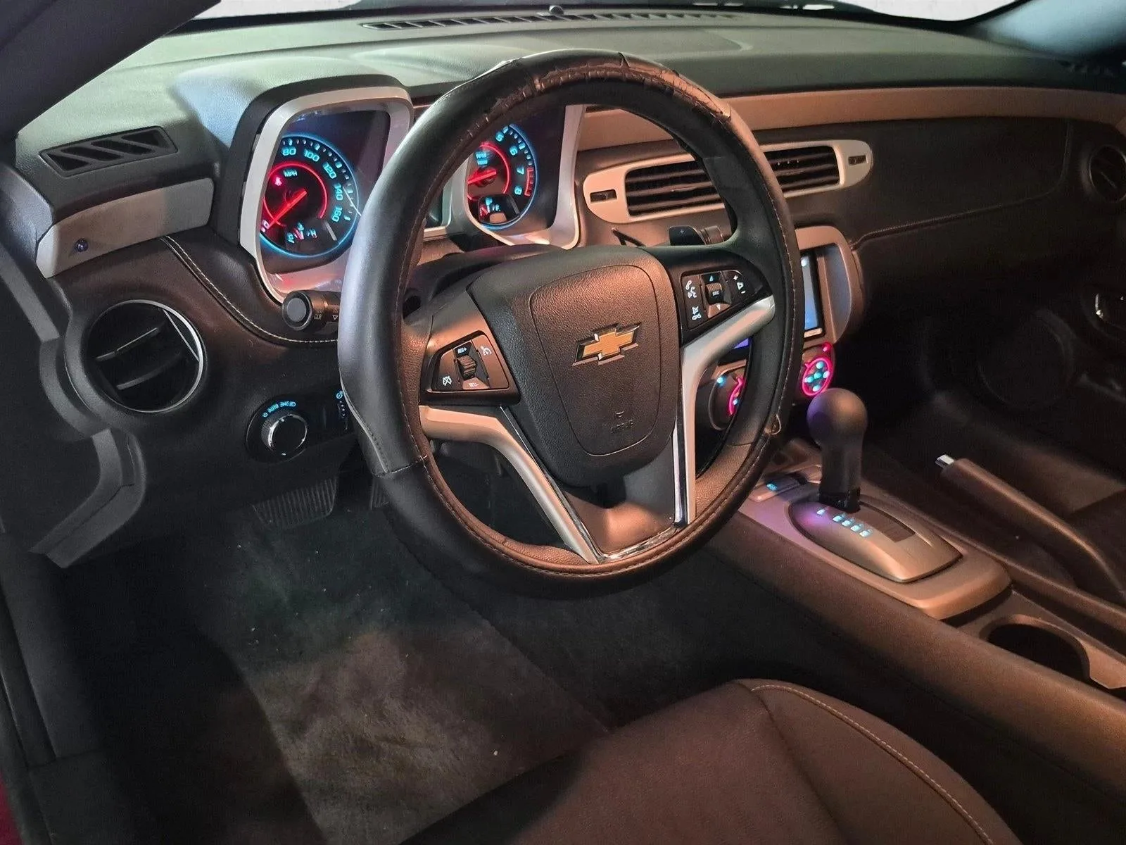 2015 Chevrolet Camaro LS photo 11