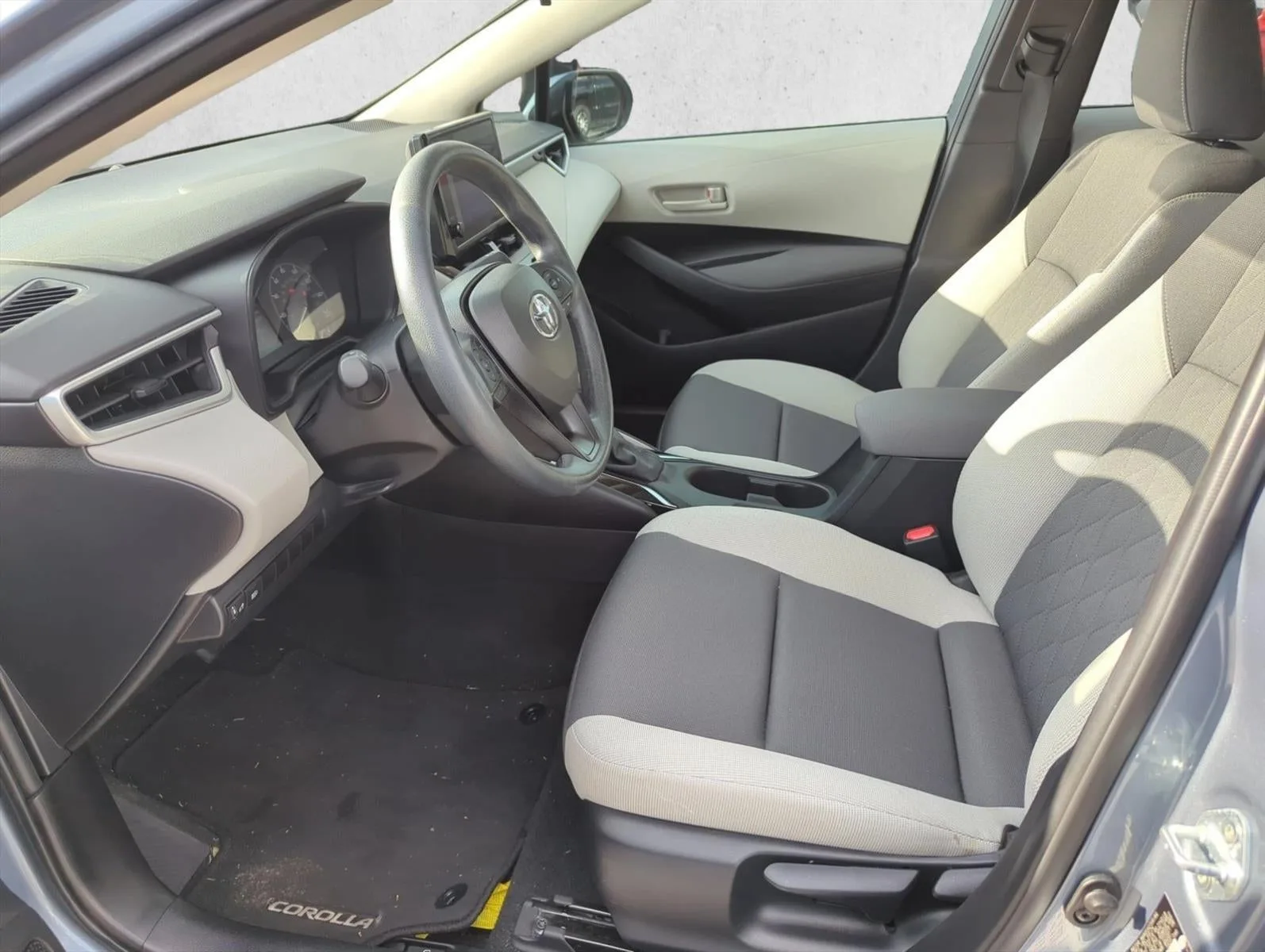 2024 Toyota Corolla LE CVT (Natl) photo 10