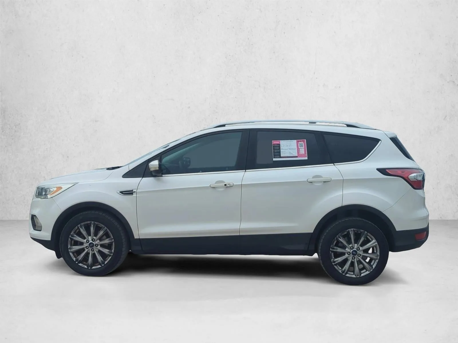 2017 Ford Escape Titanium FWD photo 8