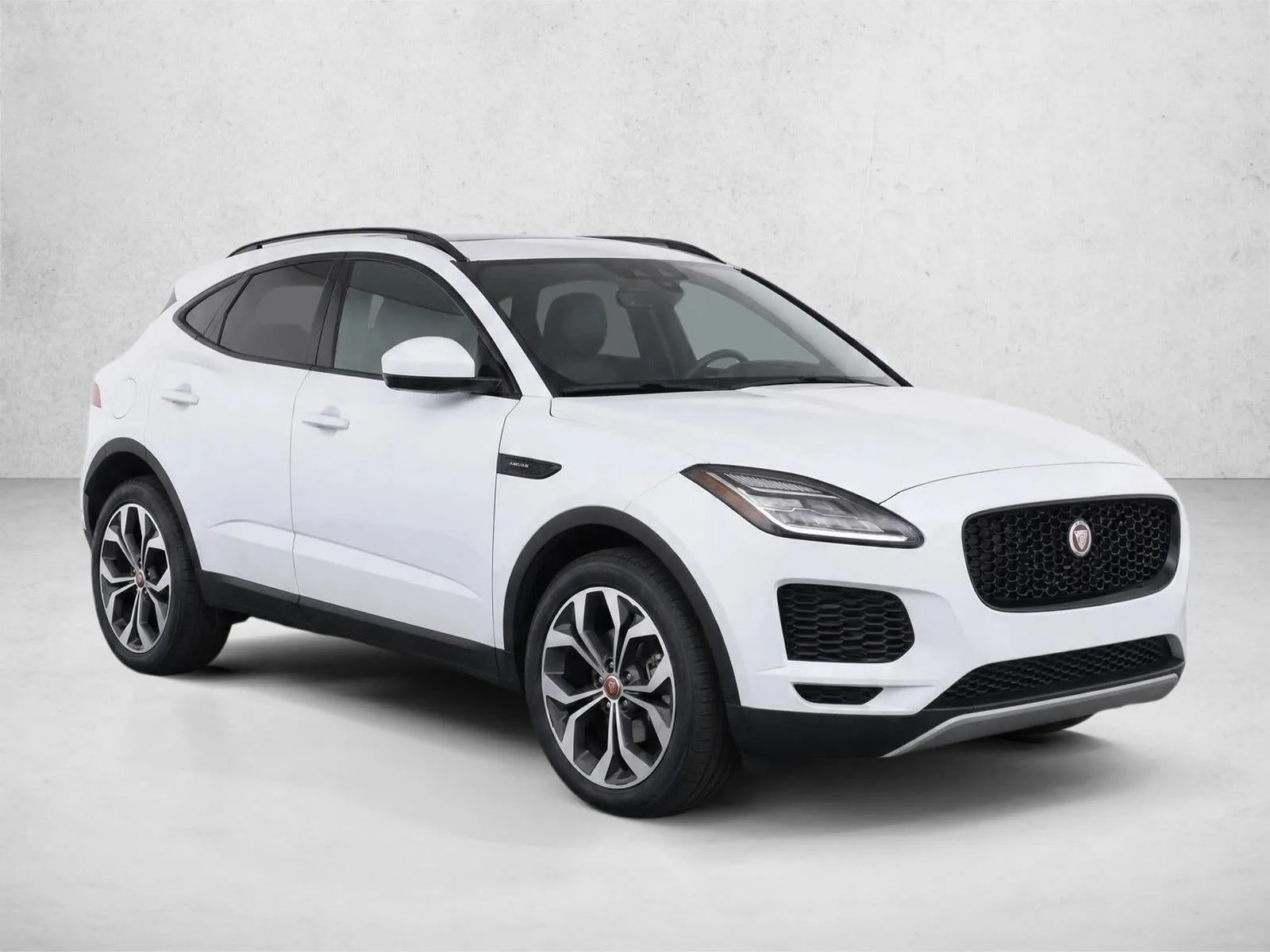 2020 Jaguar E-PACE P250 AWD SE photo 3