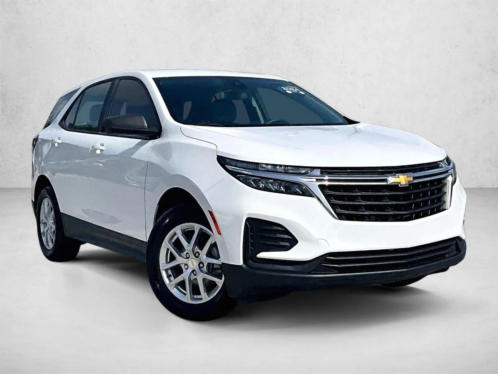 2024 Chevrolet Equinox LS photo 12