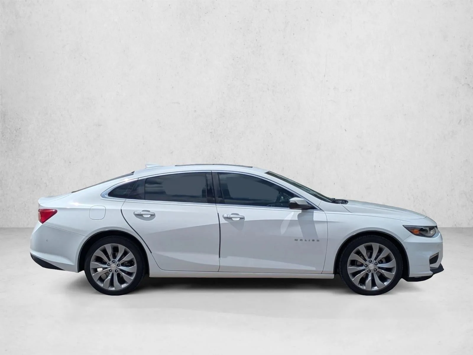 2017 Chevrolet Malibu Premier photo 4