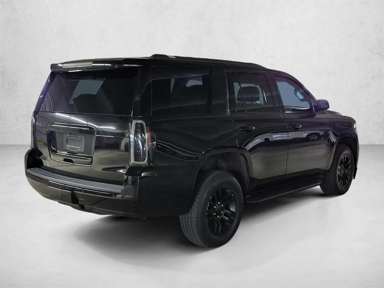 2017 Chevrolet Tahoe LT photo 5