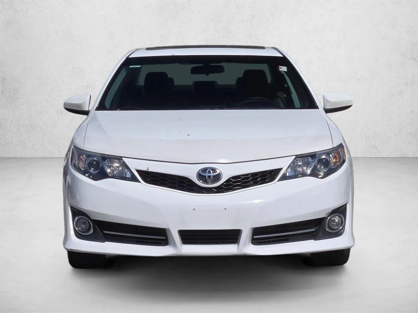 2014 Toyota Camry 4dr Sdn I4 Auto SE (Natl) *Ltd Avail* photo 2
