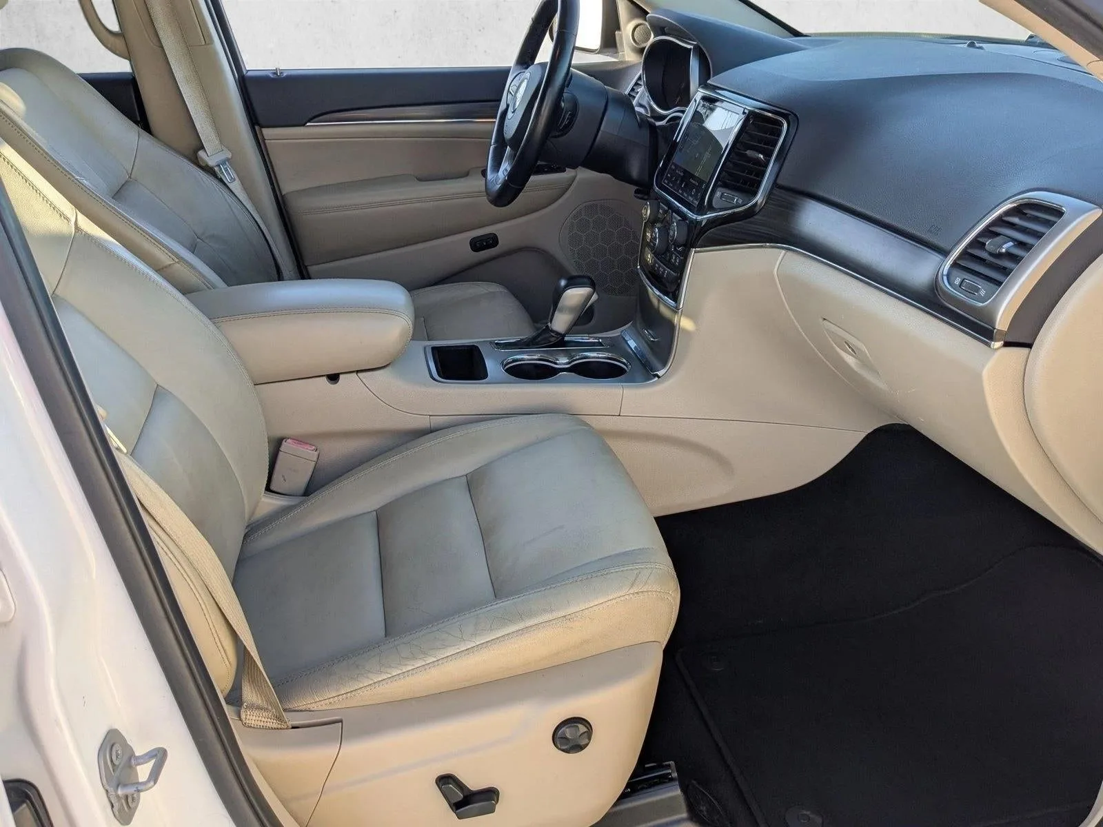 2019 Jeep Grand Cherokee Limited 4x2 photo 22