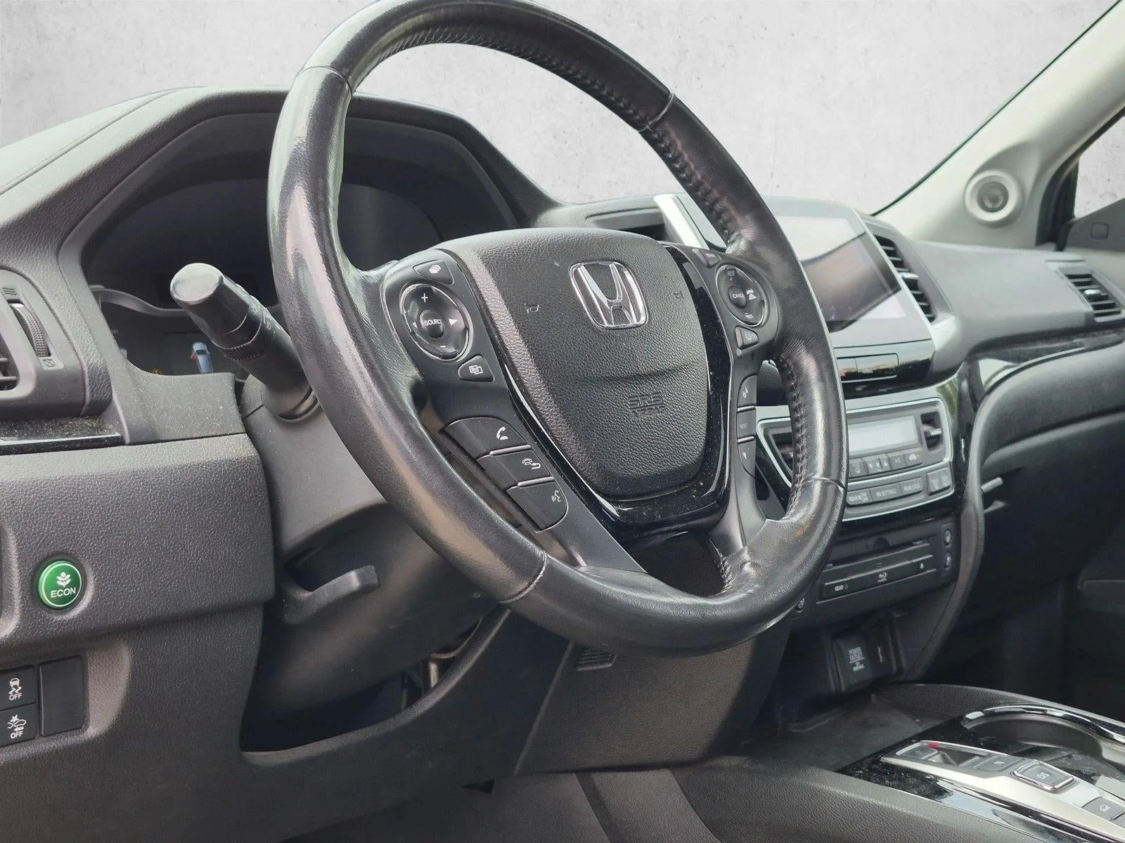2017 Honda Pilot Elite AWD photo 9