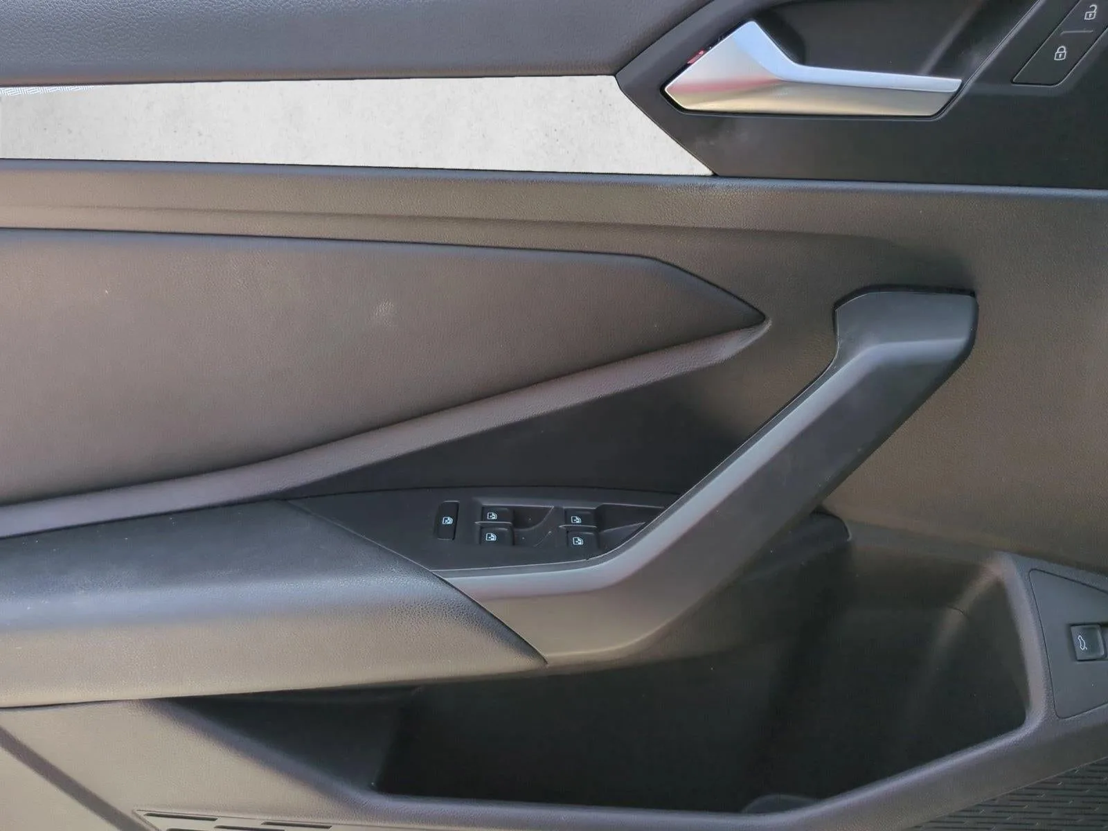 2019 Volkswagen Jetta S Auto w/SULEV photo 11