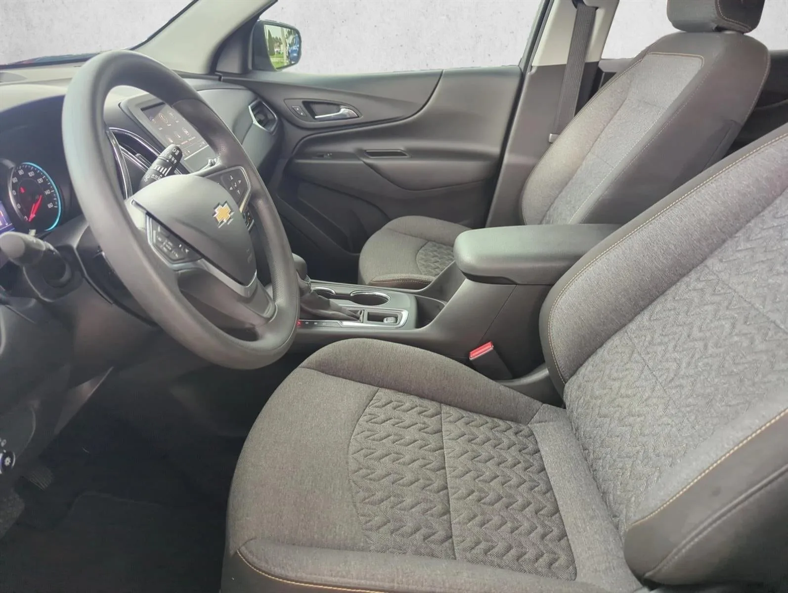 2022 Chevrolet Equinox FWD LT photo 11