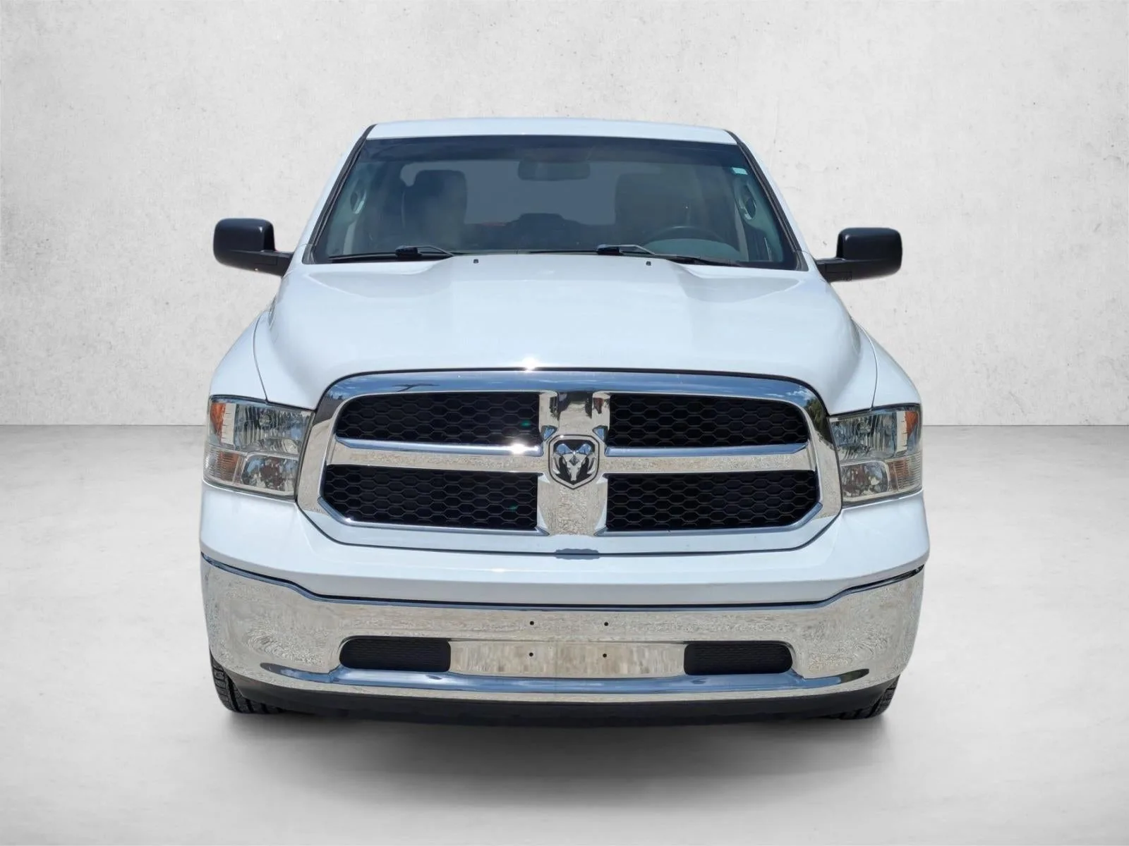 2019 RAM 1500 Classic Tradesman 4x2 Crew Cab 5'7" Box photo 2