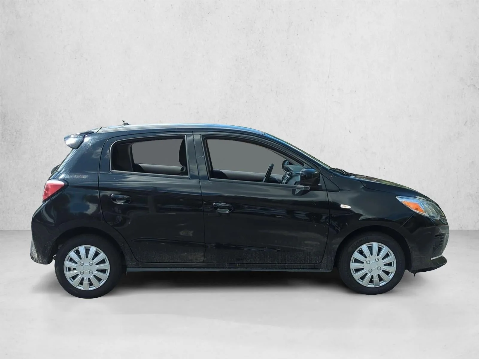 2024 Mitsubishi Mirage ES CVT photo 4