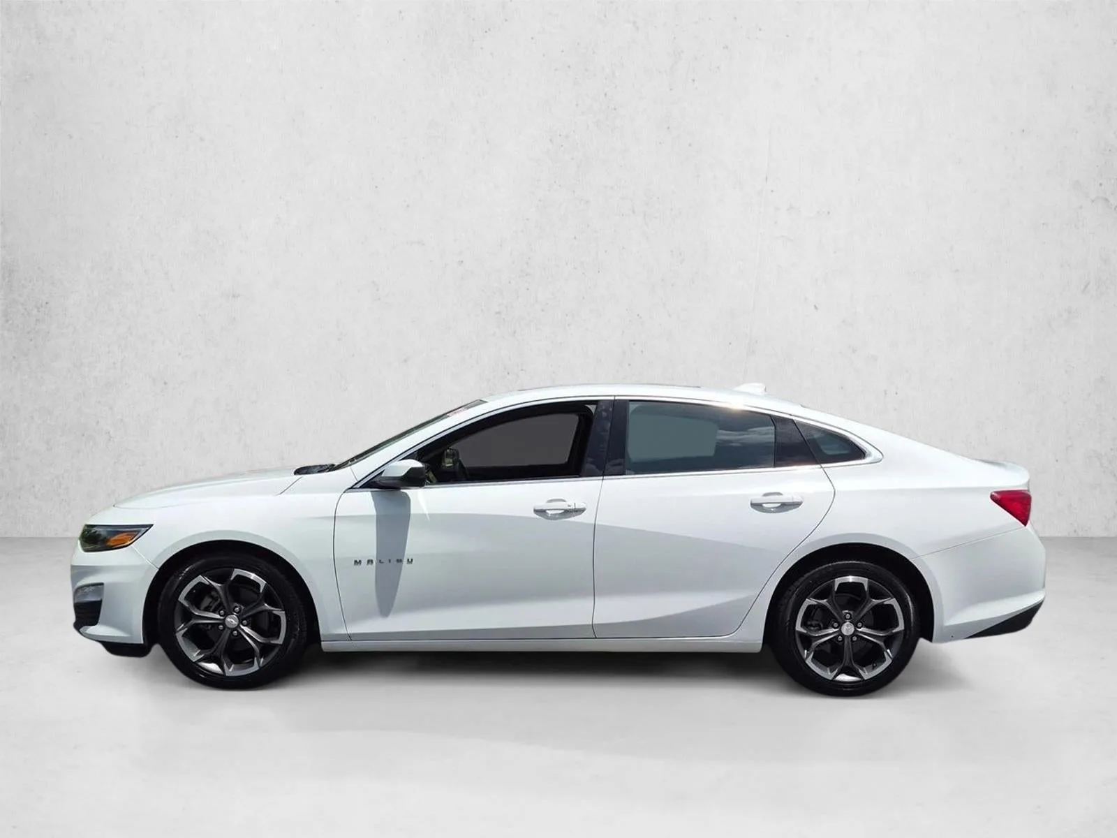 2023 Chevrolet Malibu 4dr Sdn 1LT photo 9