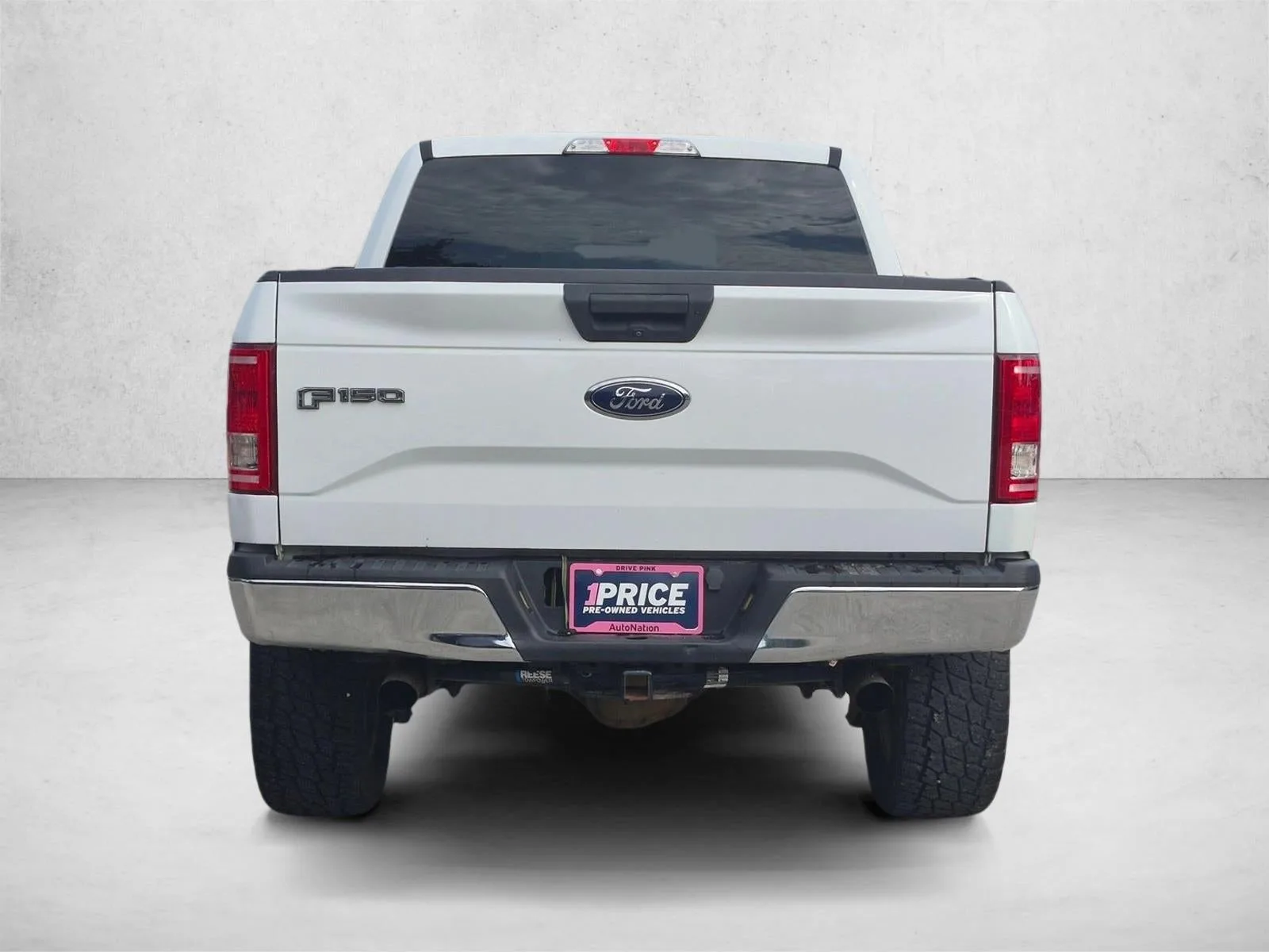 2016 Ford F-150 2WD SuperCrew 5-1/2 Ft Box XLT photo 6