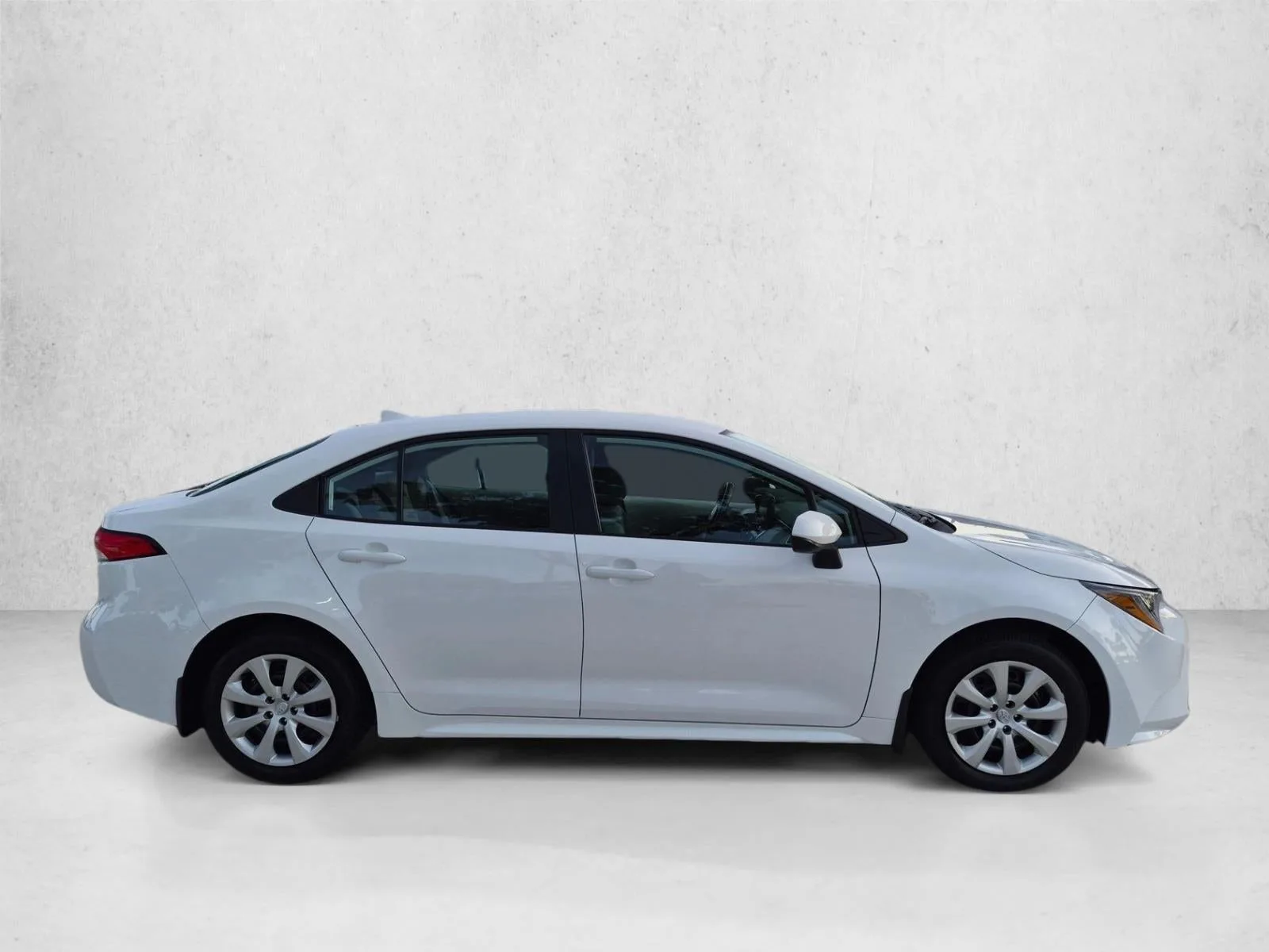 2026 Toyota Corolla LE CVT (Natl) photo 4