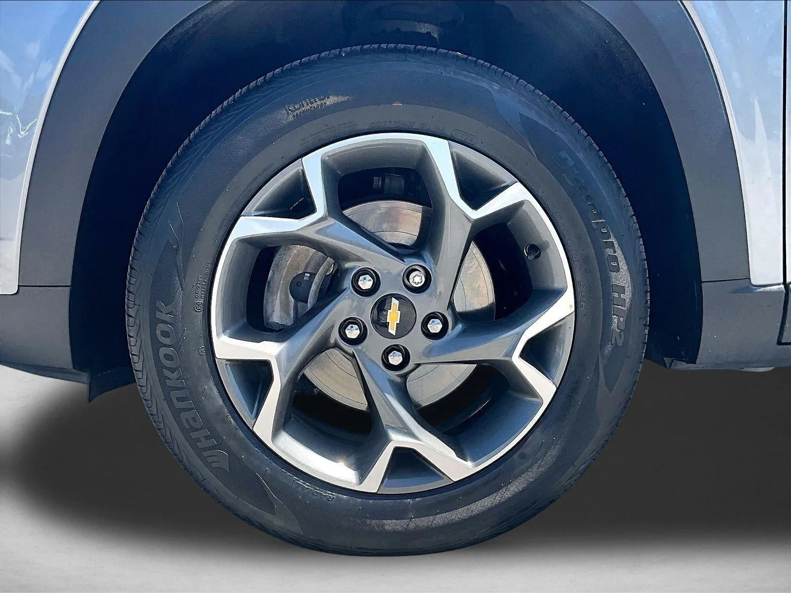 2025 Chevrolet Trax LT photo 10