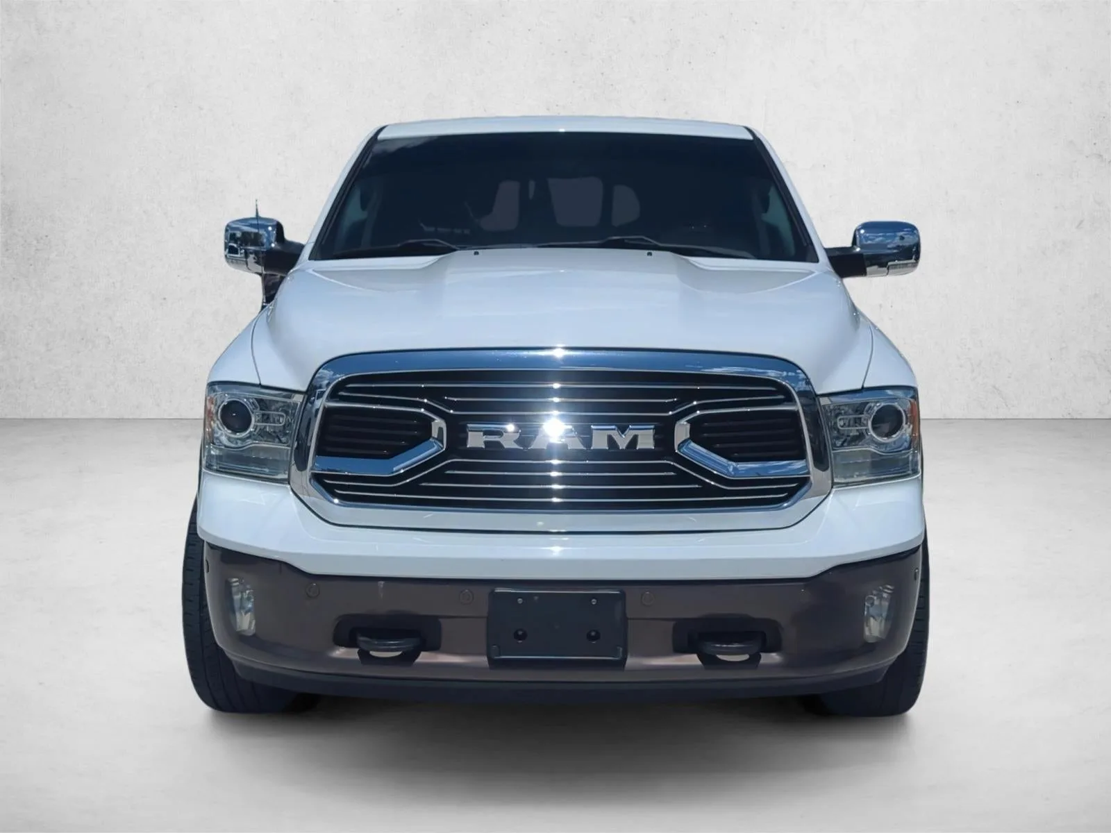2018 RAM 1500 Longhorn 4x4 Crew Cab 5'7" Box *Ltd Avail* photo 2