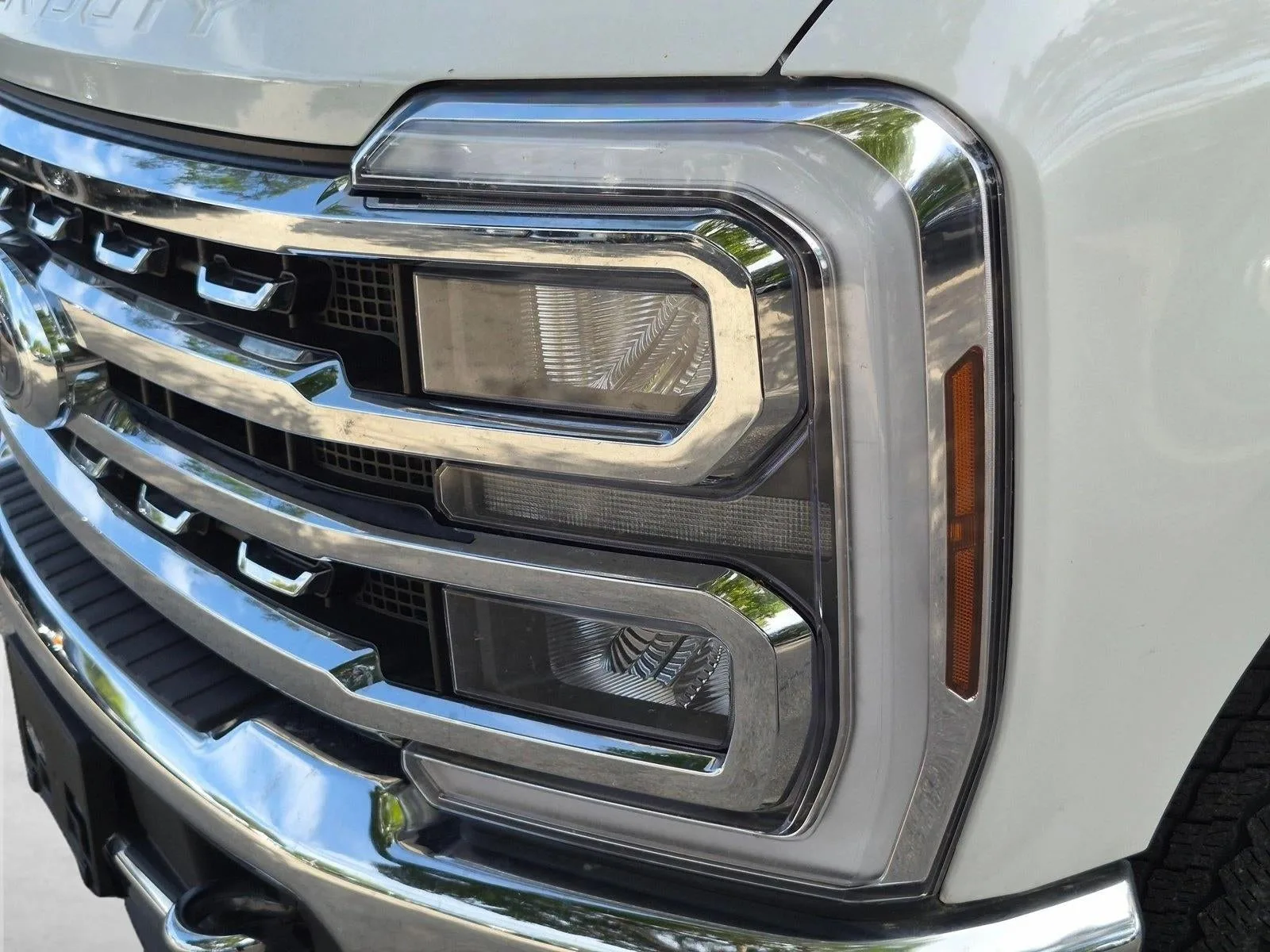 2024 Ford F-350 Lariat photo 10