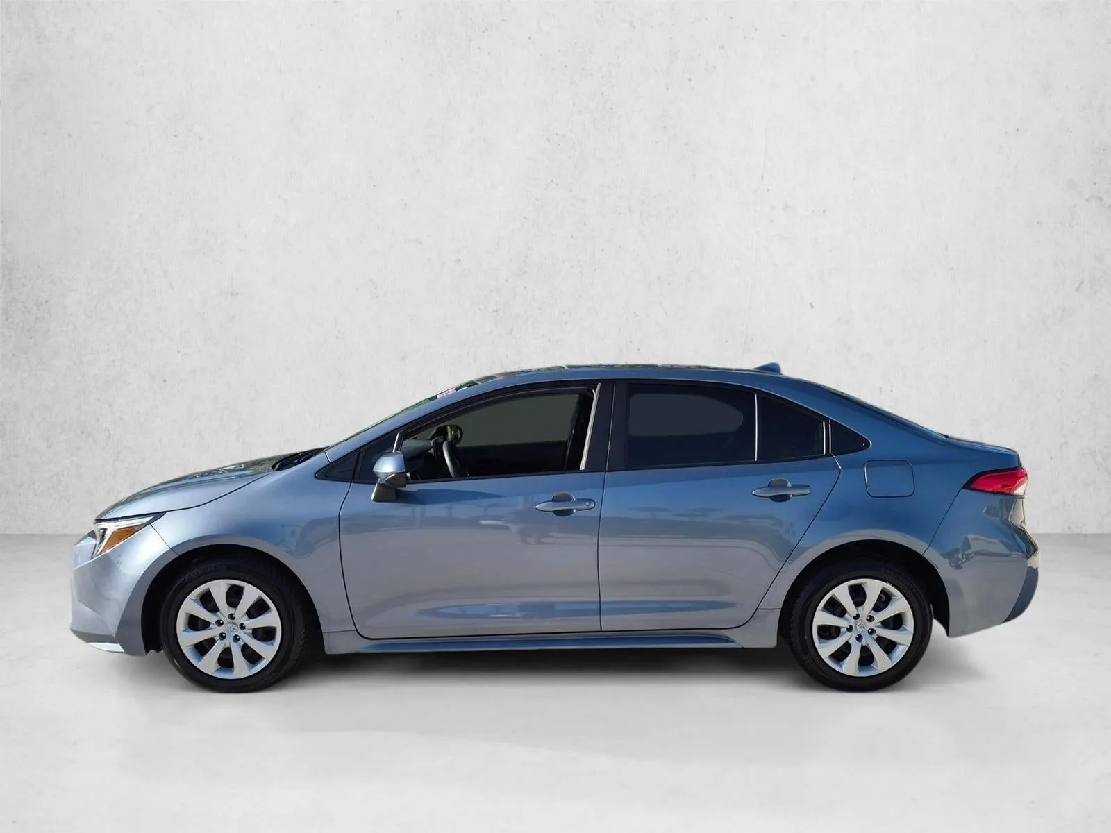 2023 Toyota Corolla Hybrid LE FWD (Natl) photo 7