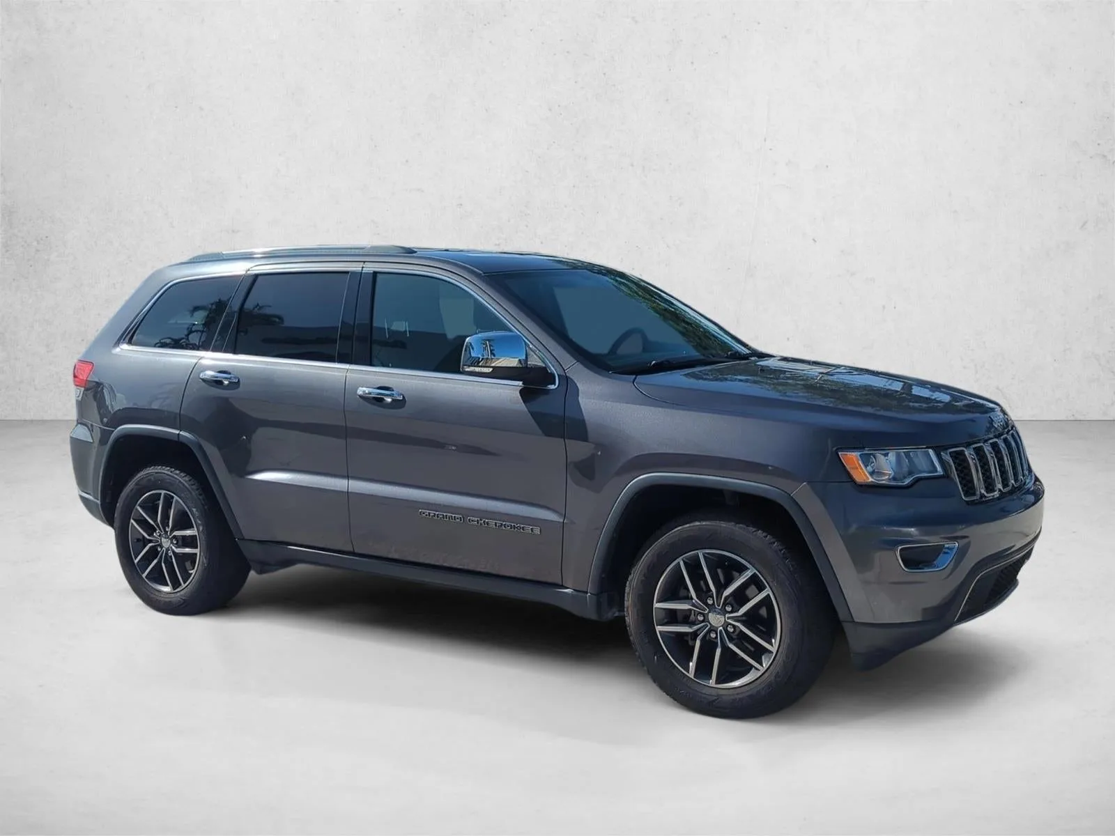 2018 Jeep Grand Cherokee Limited 4x2 photo 3