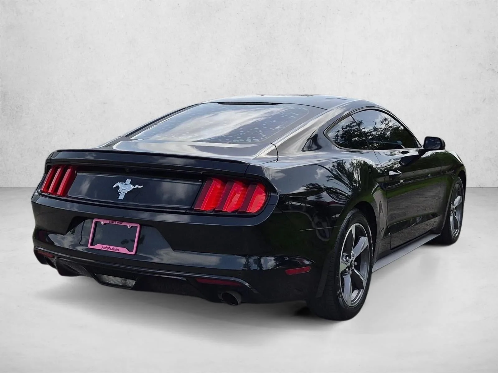 2016 Ford Mustang 2dr Fastback V6 photo 5