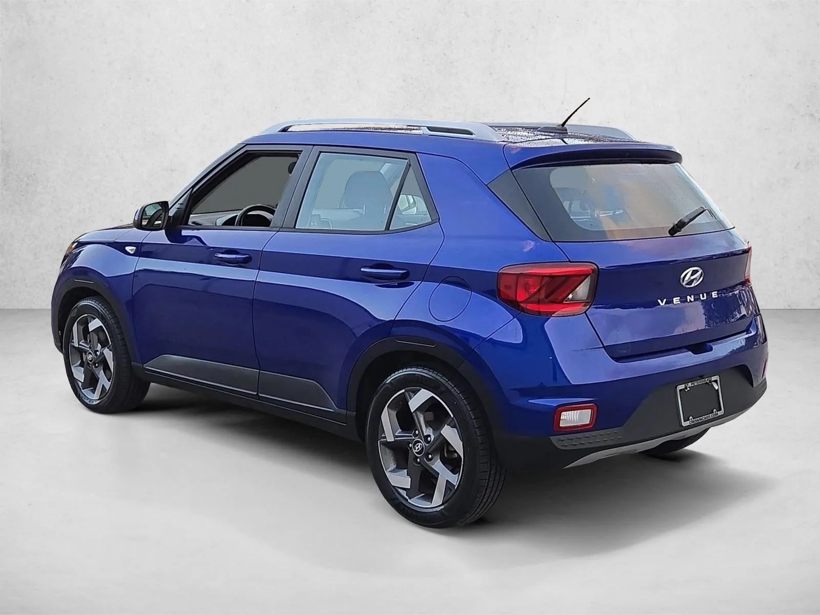 2023 Hyundai VENUE SEL IVT photo 8