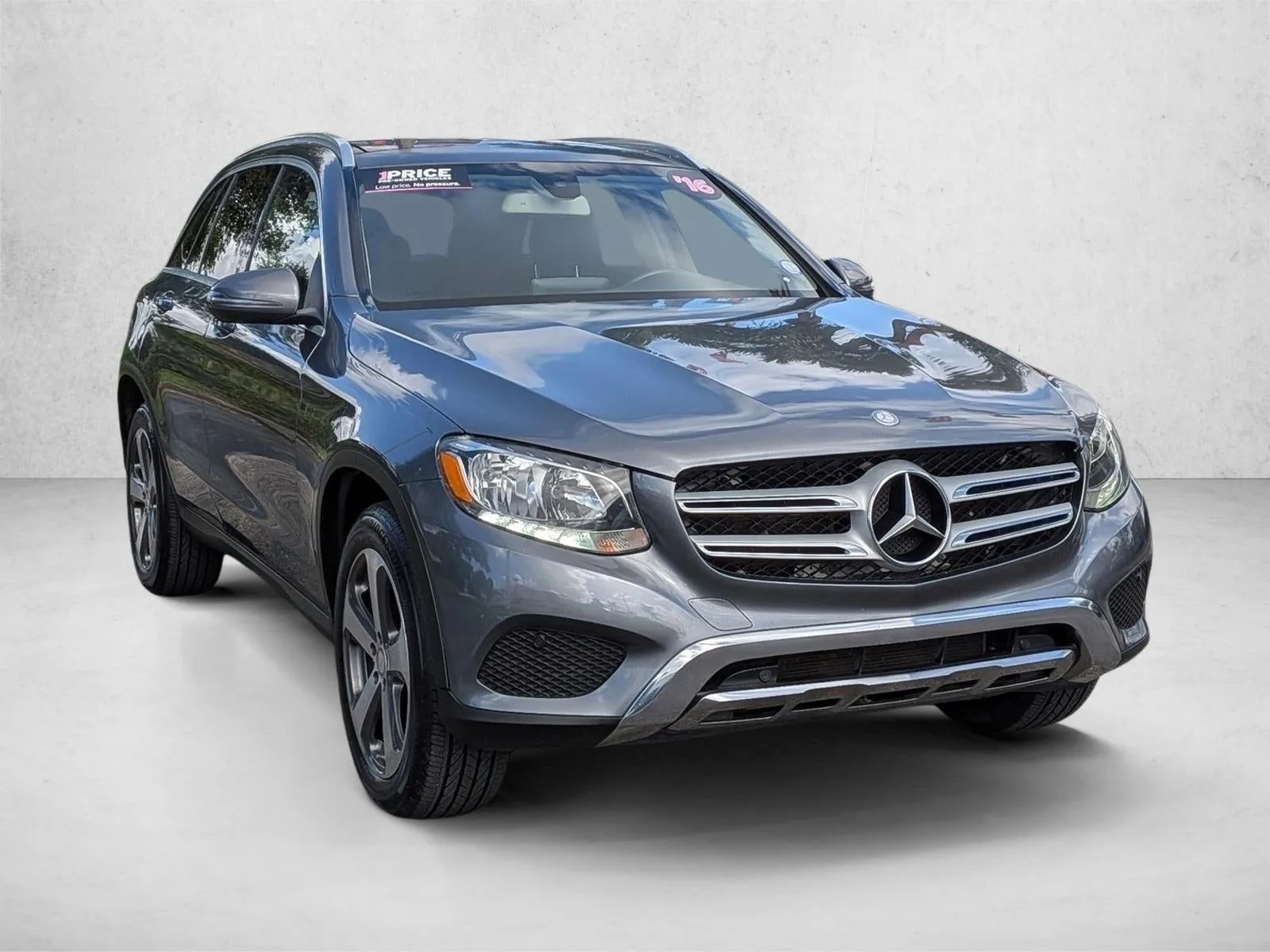 2016 Mercedes-Benz GLC GLC 300 SUV photo 3
