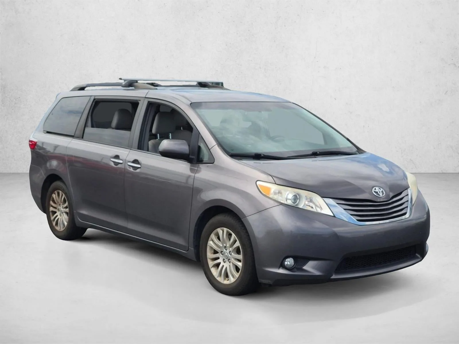 2015 Toyota Sienna Base photo 3