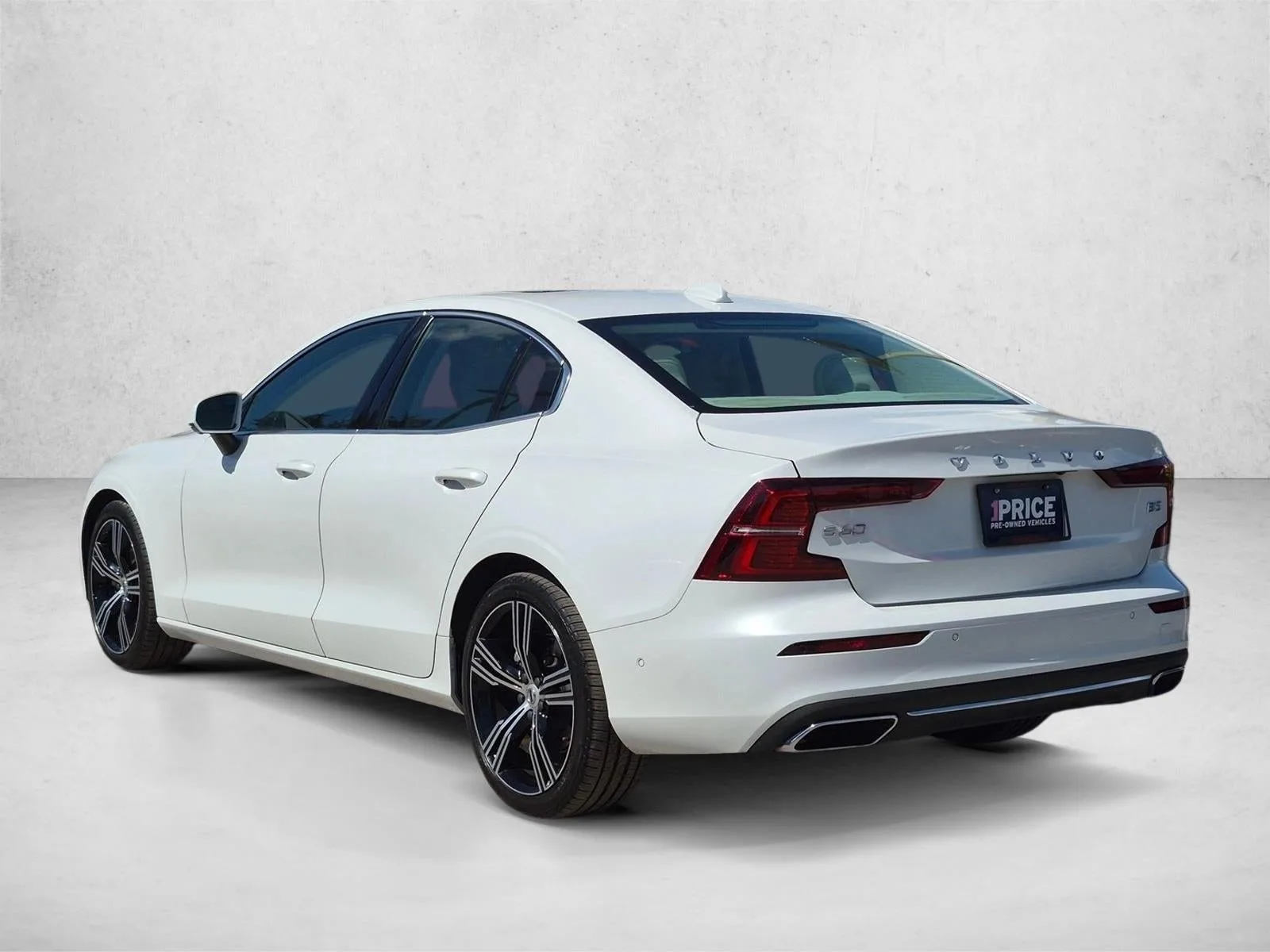 2022 Volvo S60 B5 FWD Inscription photo 8