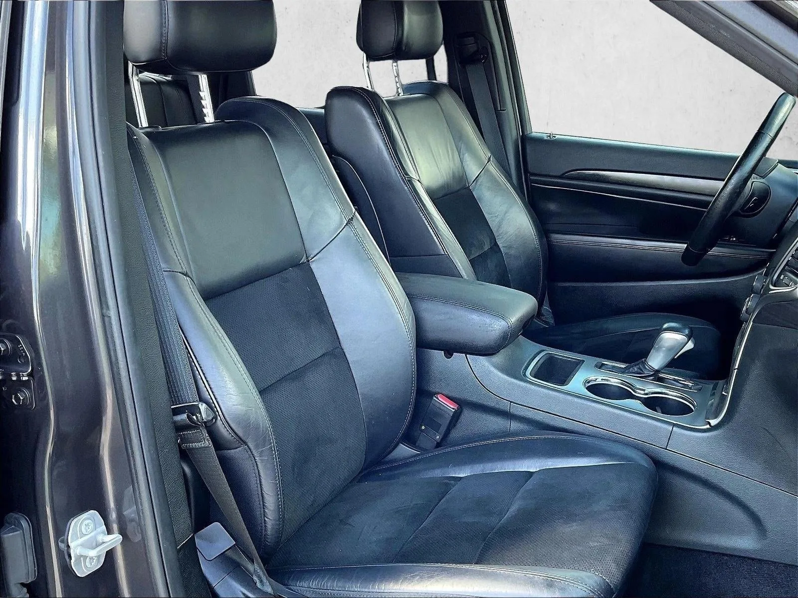 2018 Jeep Grand Cherokee Altitude 4x2 *Ltd Avail* photo 9