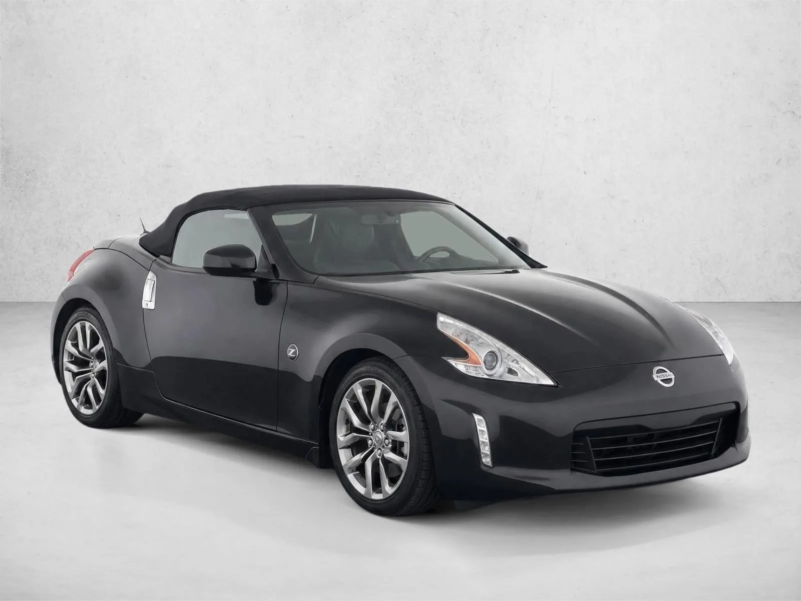 2014 Nissan 370Z 2dr Roadster Auto Touring photo 3