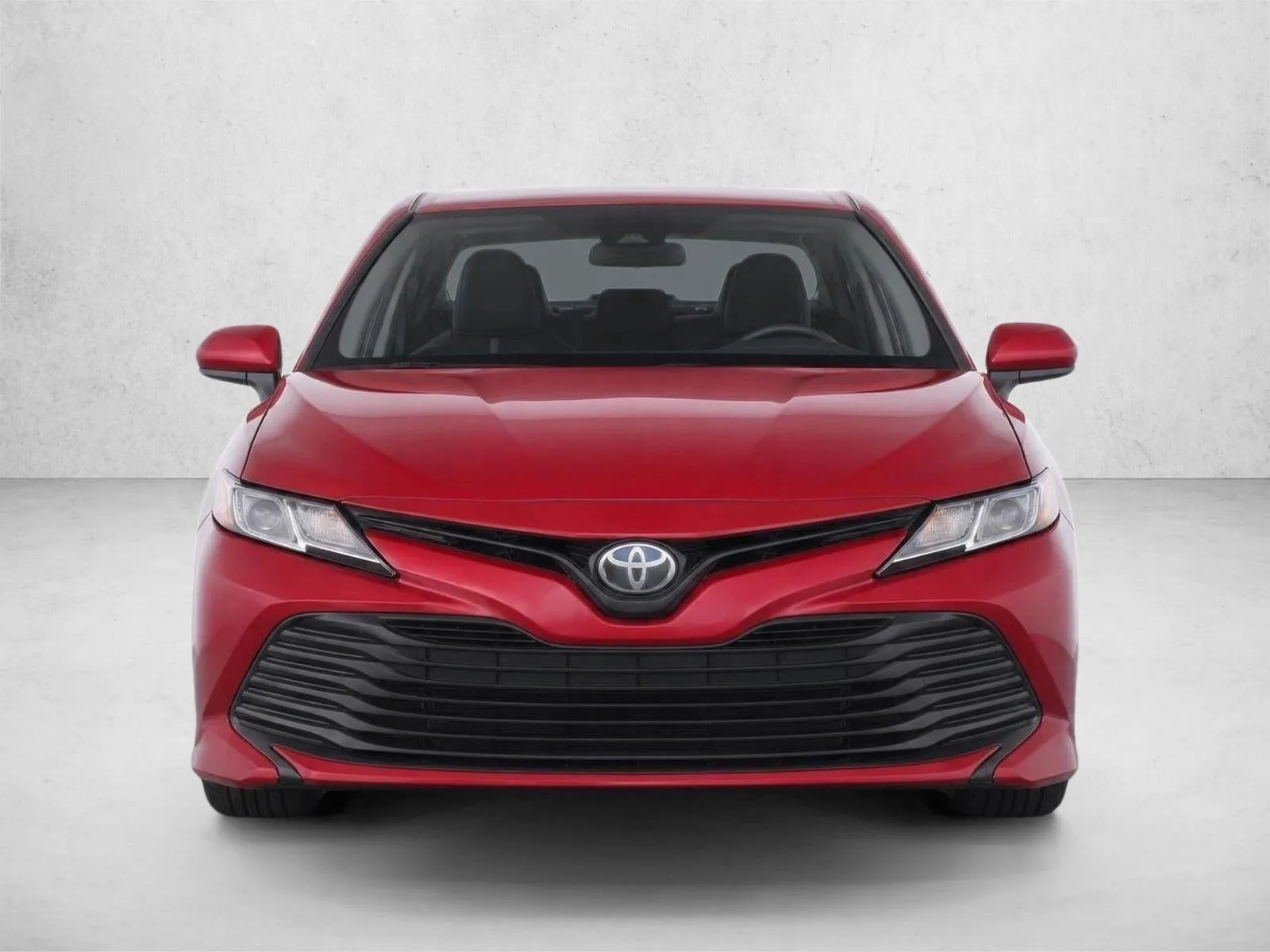2019 Toyota Camry Hybrid LE CVT (Natl) photo 2