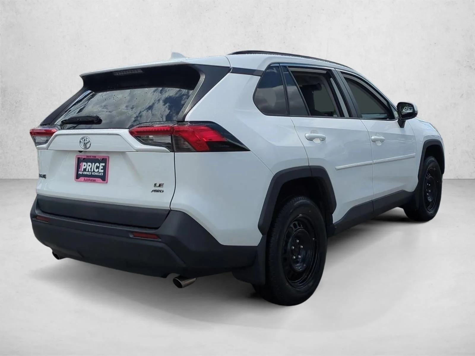 2020 Toyota RAV4 LE AWD (Natl) photo 5