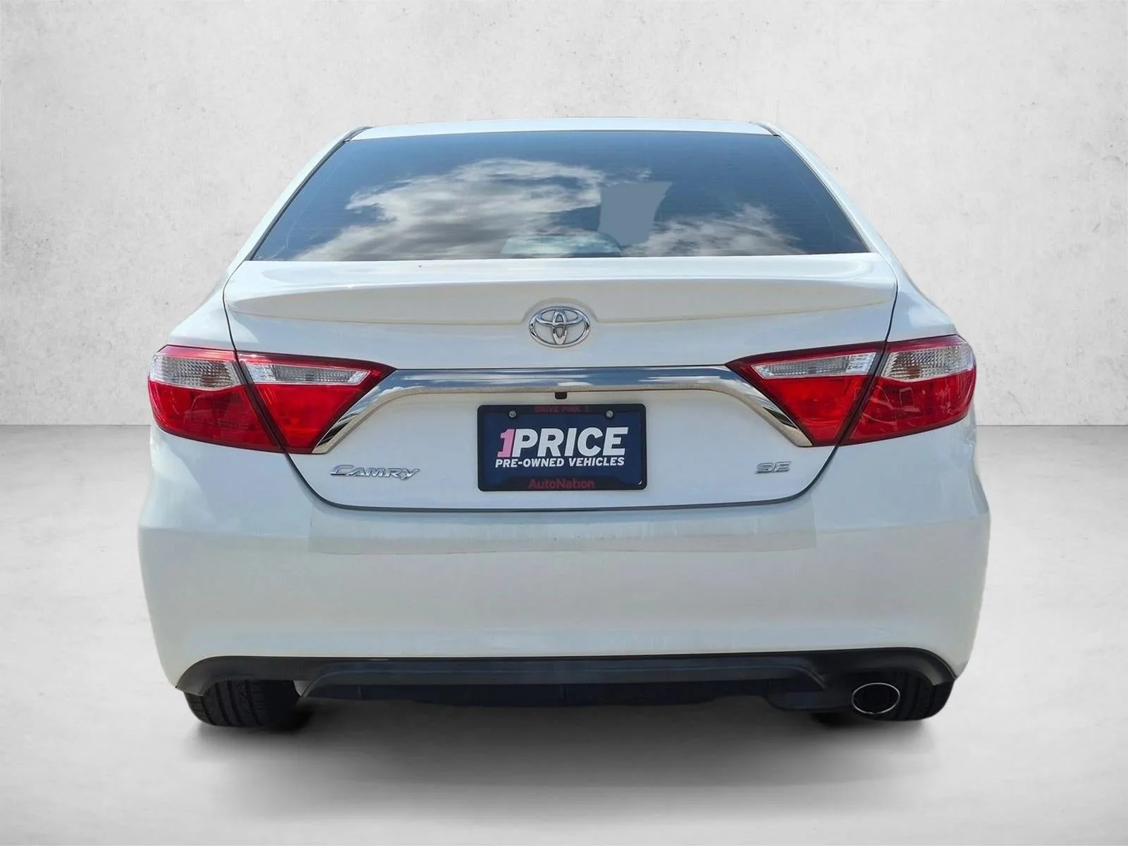 2016 Toyota Camry 4dr Sdn I4 Auto SE (SE) photo 6