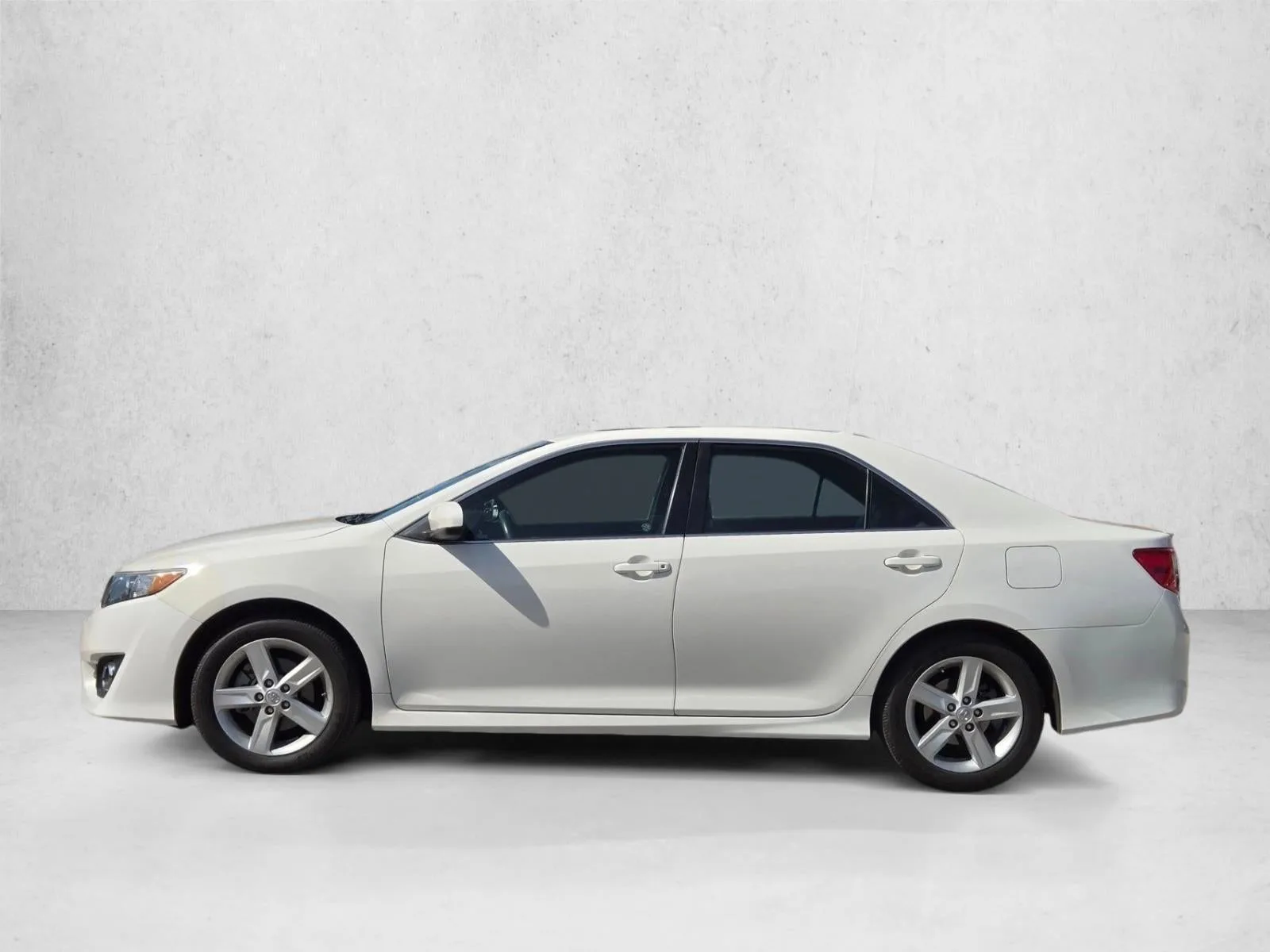 2014 Toyota Camry 4dr Sdn I4 Auto SE (Natl) *Ltd Avail* photo 5