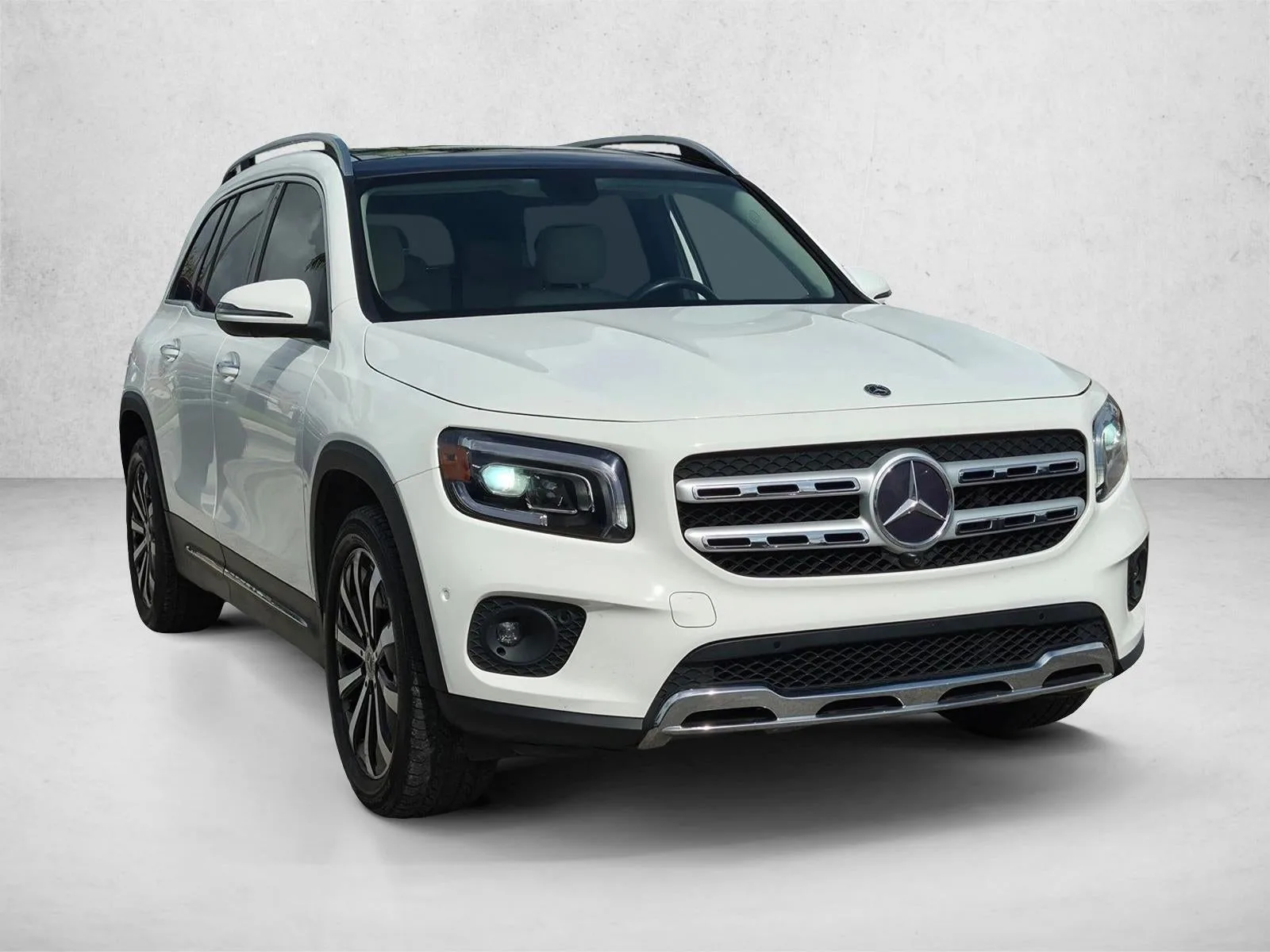 2022 Mercedes-Benz GLB GLB 250 4MATIC® SUV photo 3