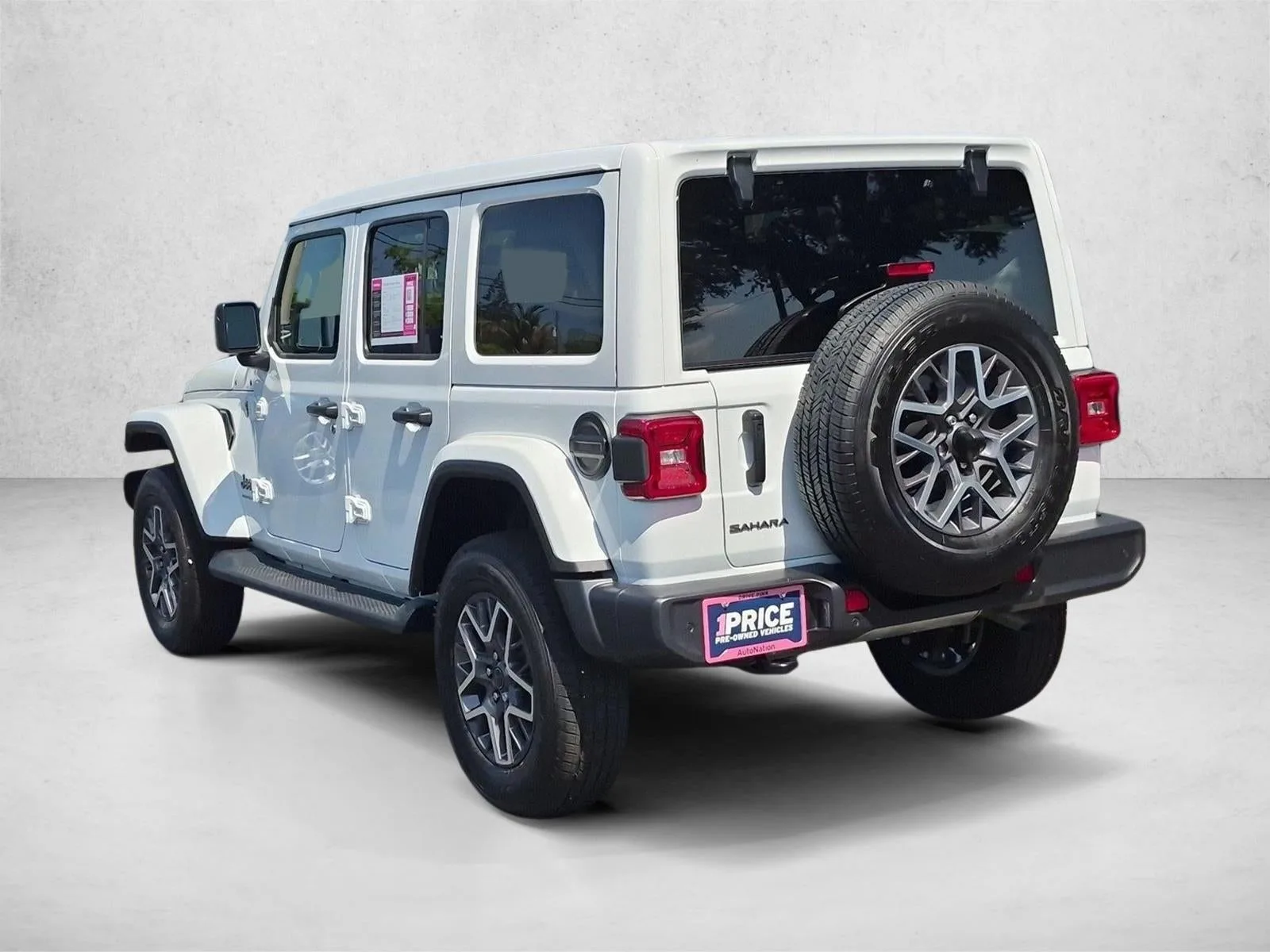 2026 Jeep Wrangler 4-Door Sahara 4x4 photo 8