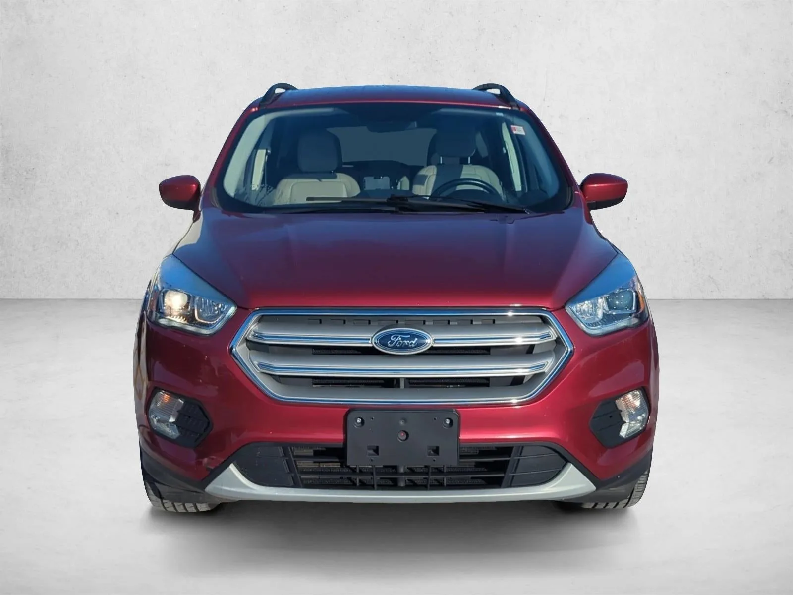2019 Ford Escape SEL 4WD photo 2