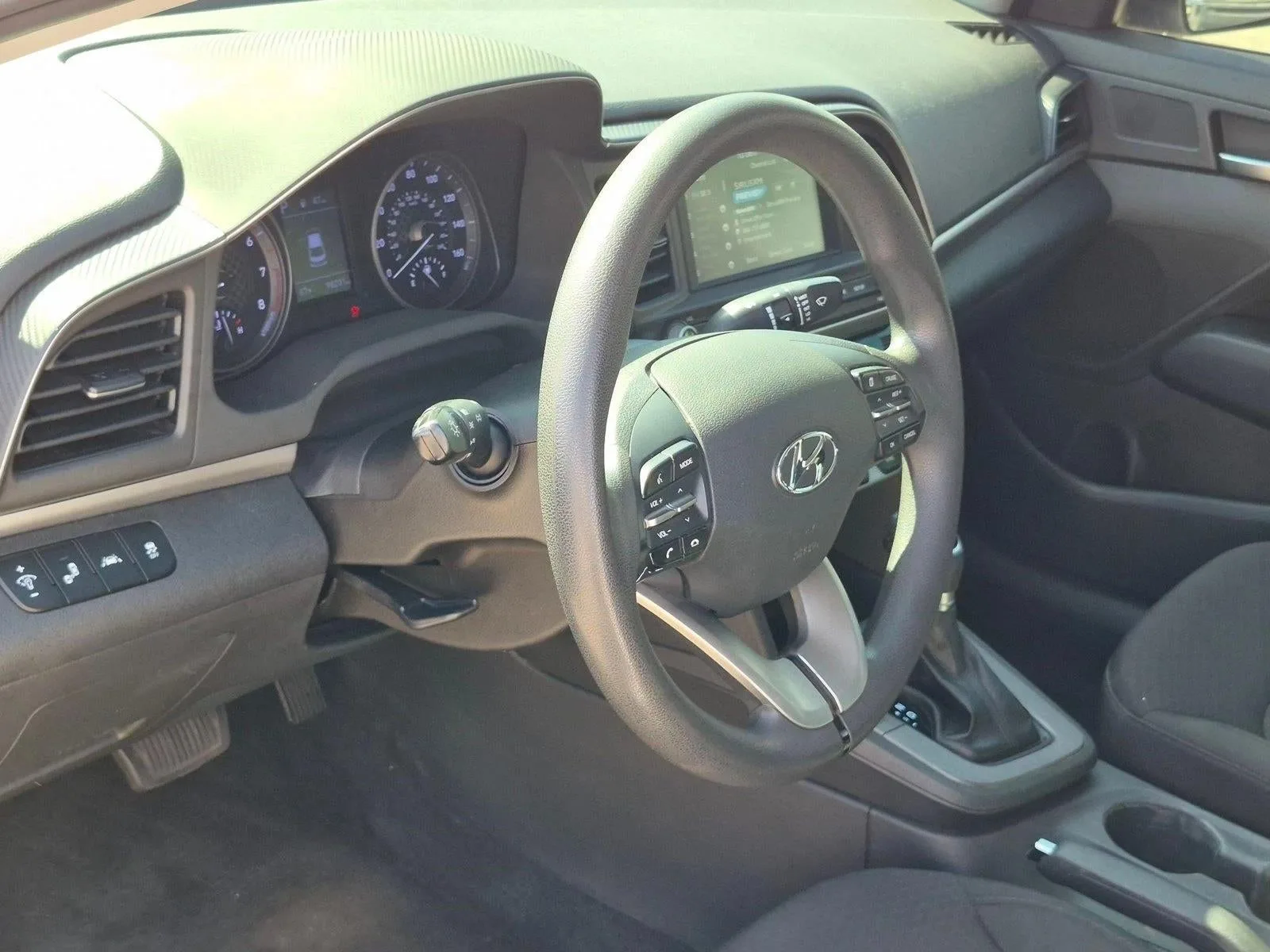 2020 Hyundai ELANTRA SEL IVT photo 9