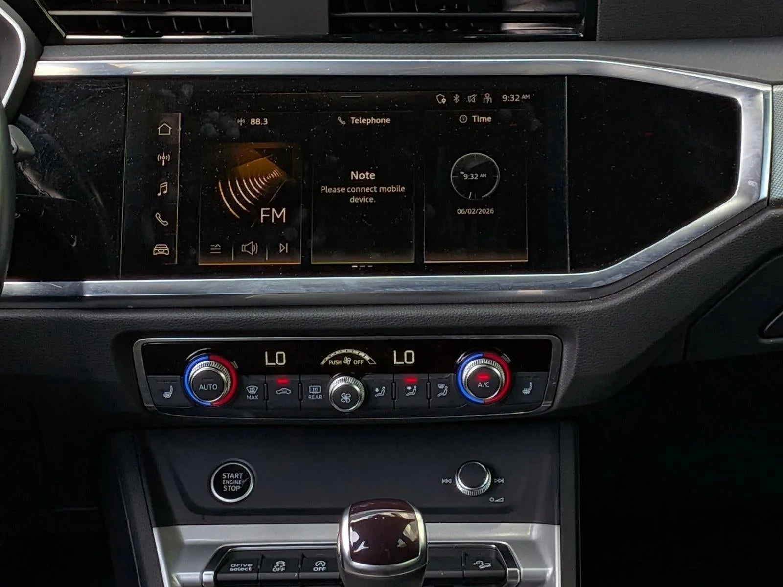 2024 Audi Q3 S line Premium 45 TFSI quattro photo 9