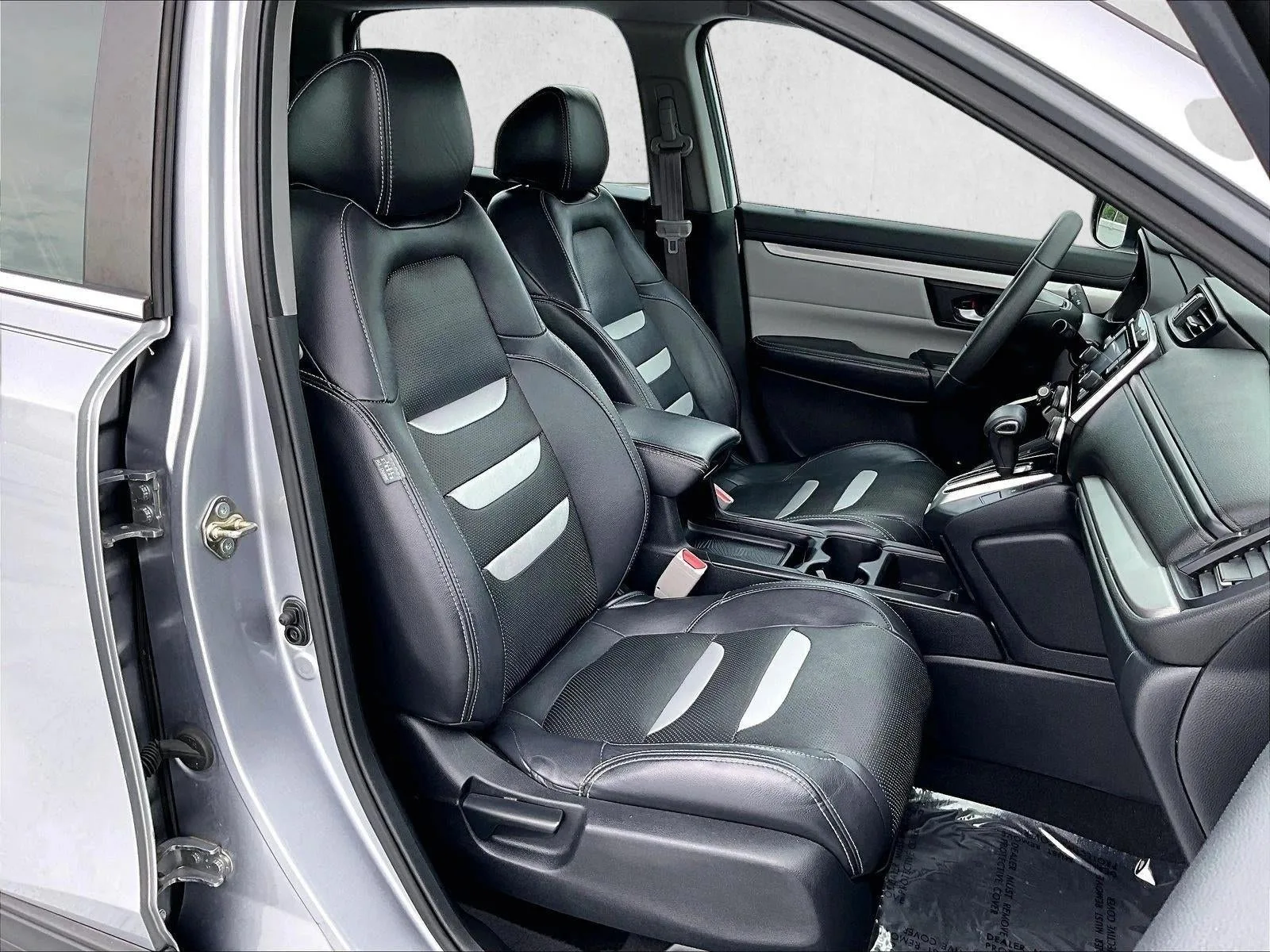 2017 Honda CR-V LX photo 9