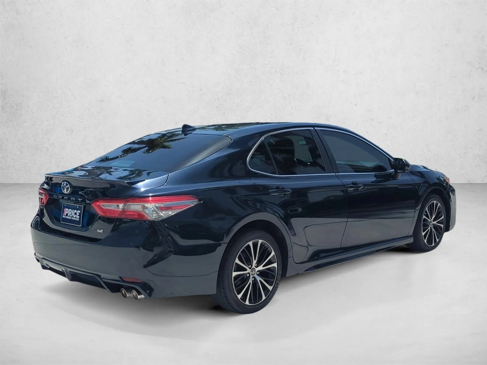 2019 Toyota Camry SE Auto (SE) photo 5