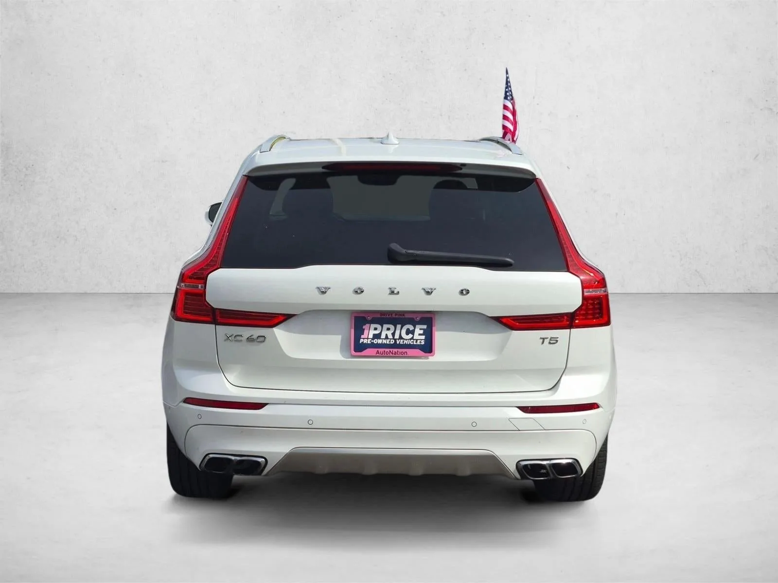 2019 Volvo XC60 T5 Momentum photo 7