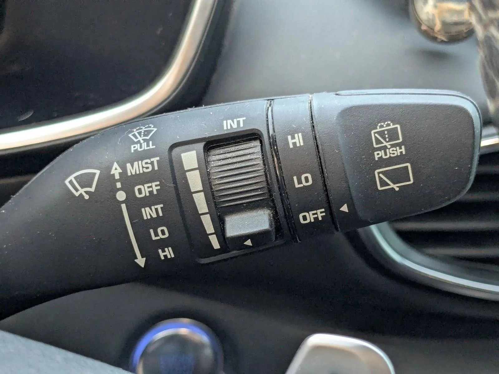 2023 Hyundai SANTA FE Hybrid SEL Premium AWD photo 7