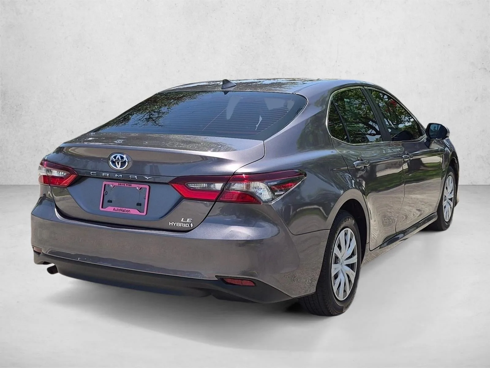 2024 Toyota Camry Hybrid LE CVT (Natl) photo 5