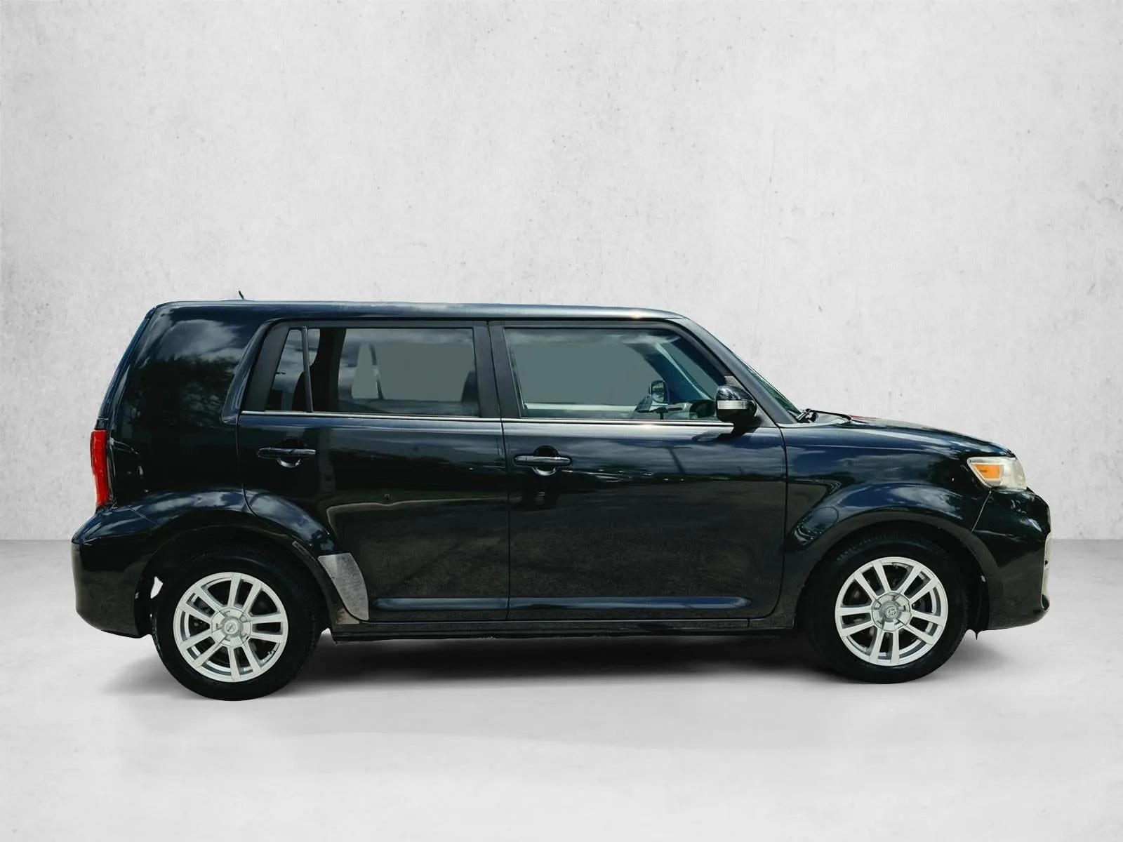 2015 Scion xB 5dr Wgn Auto 686 Parklan Edition (Natl) photo 4