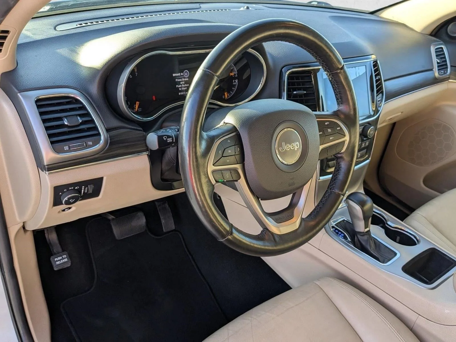 2019 Jeep Grand Cherokee Limited 4x2 photo 10