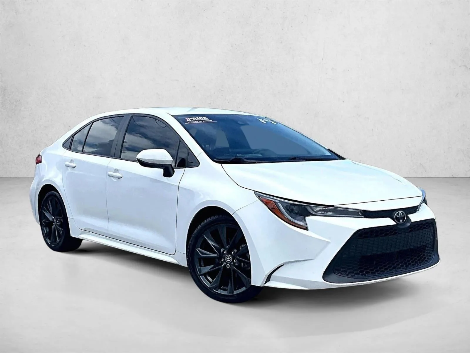 2022 Toyota Corolla LE photo 12