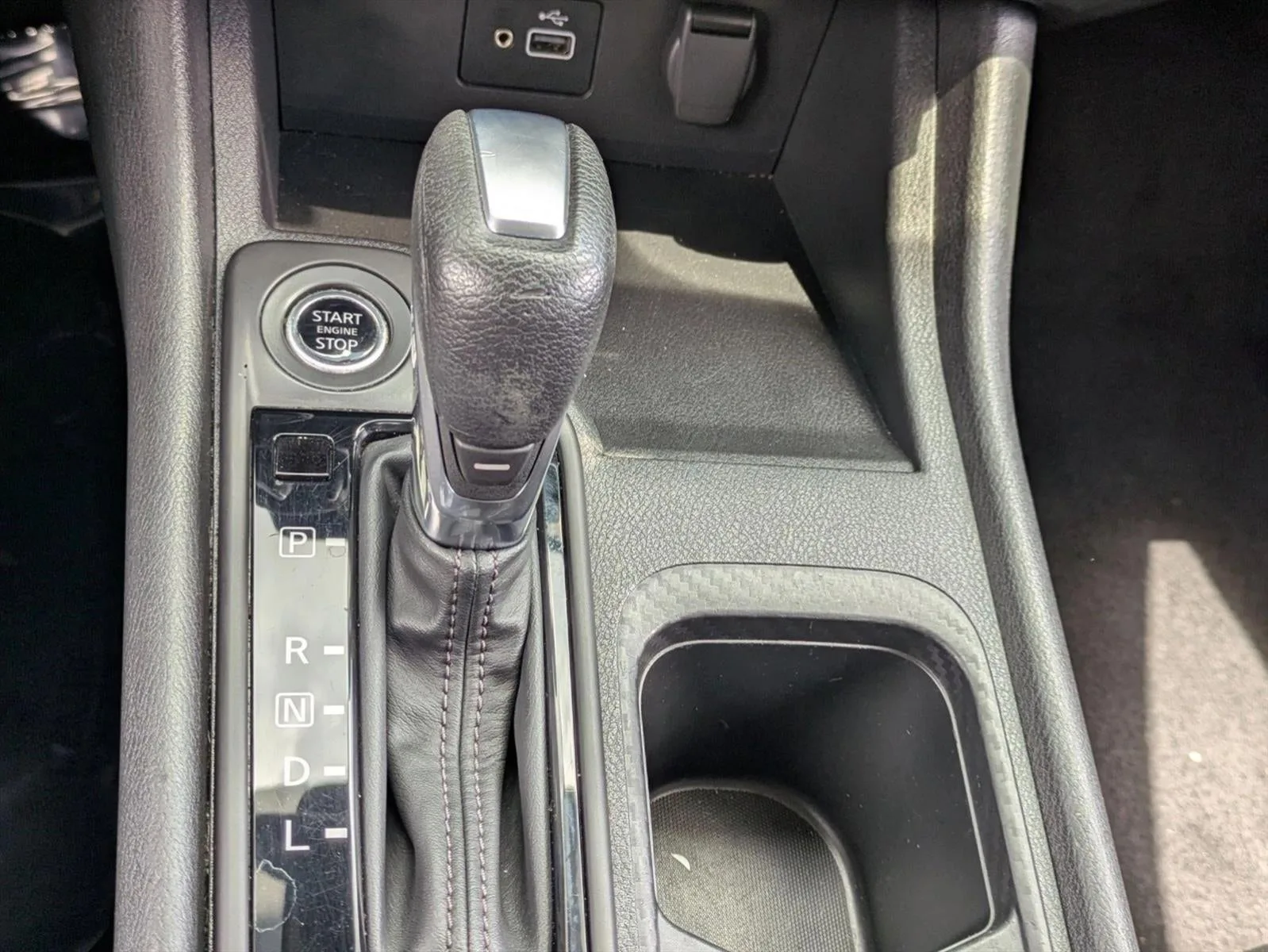 2022 Nissan Sentra S CVT photo 12