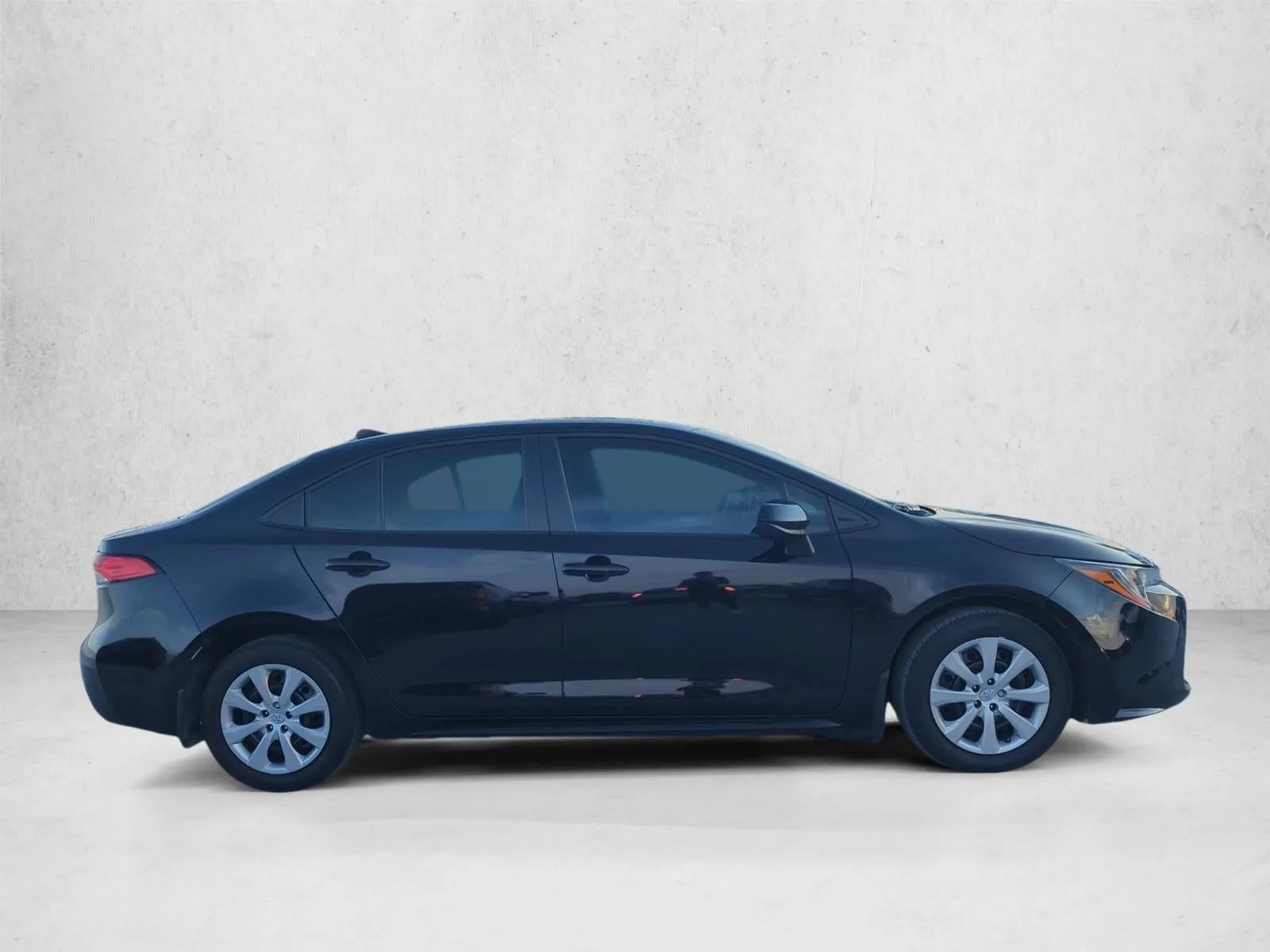 2026 Toyota Corolla LE CVT (Natl) photo 5