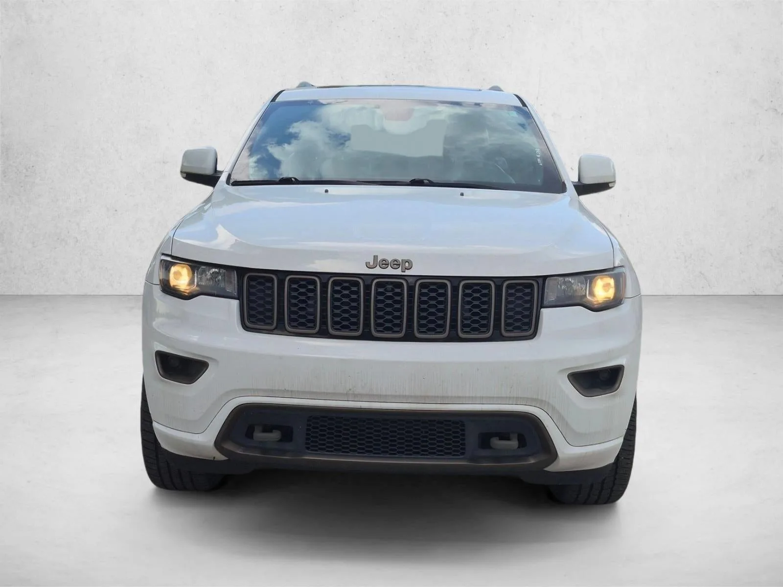 2016 Jeep Grand Cherokee Limited 75th Anniversary photo 2