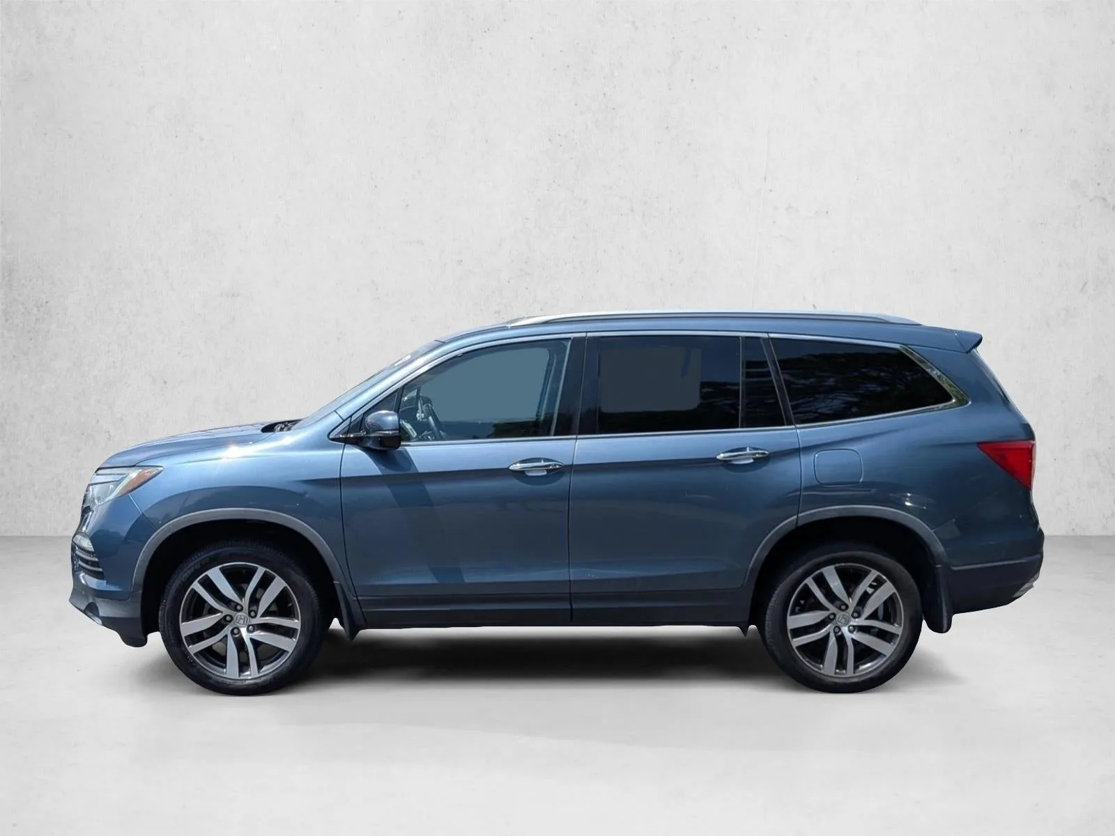 2017 Honda Pilot Elite AWD photo 9